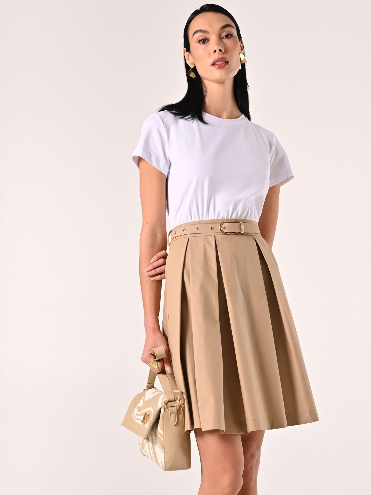 Abito effetto T-Shirt e Gonna a Pieghe  sp_e1