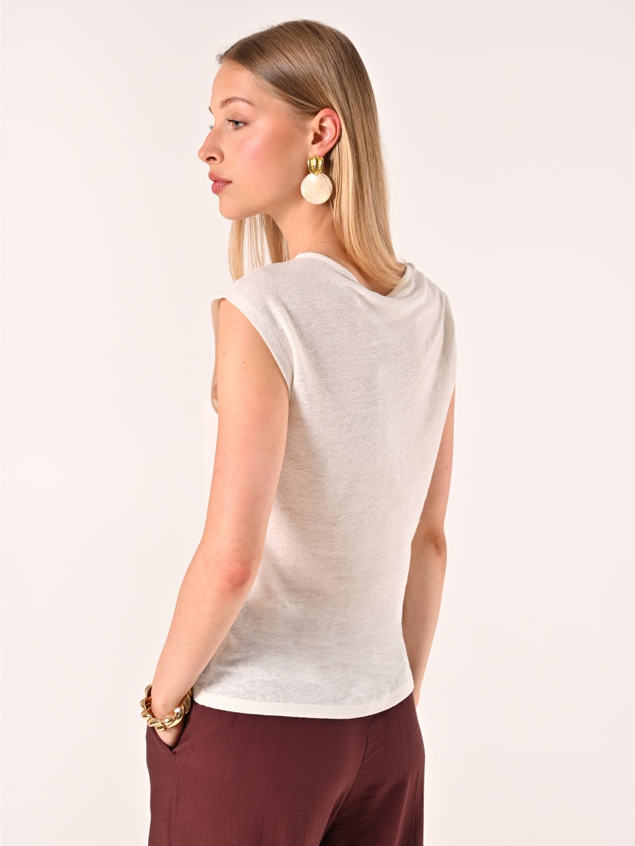 T-Shirt aus Leinen mit Ring det_3