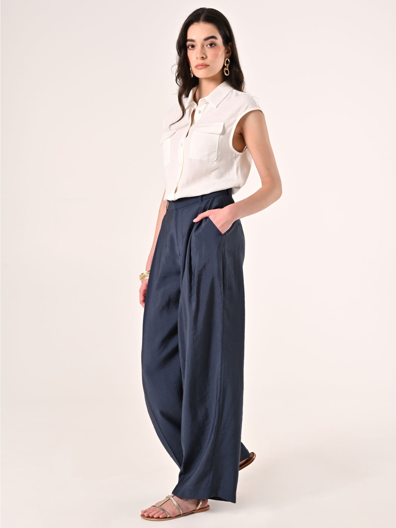 Wide Trousers in Blue Modal Blend in_i7