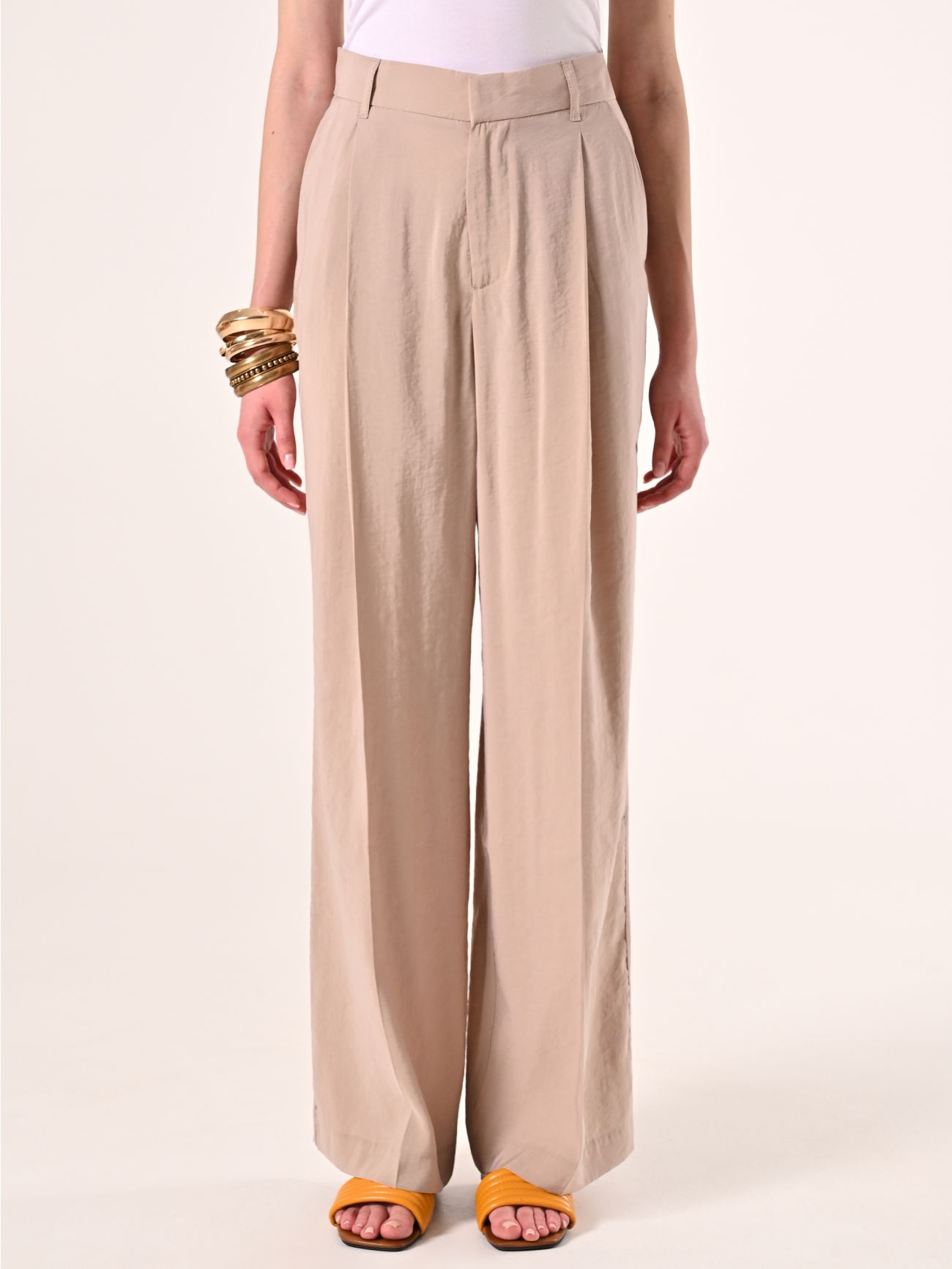 Wide Trousers in Dark Beige Modal Blend det_2