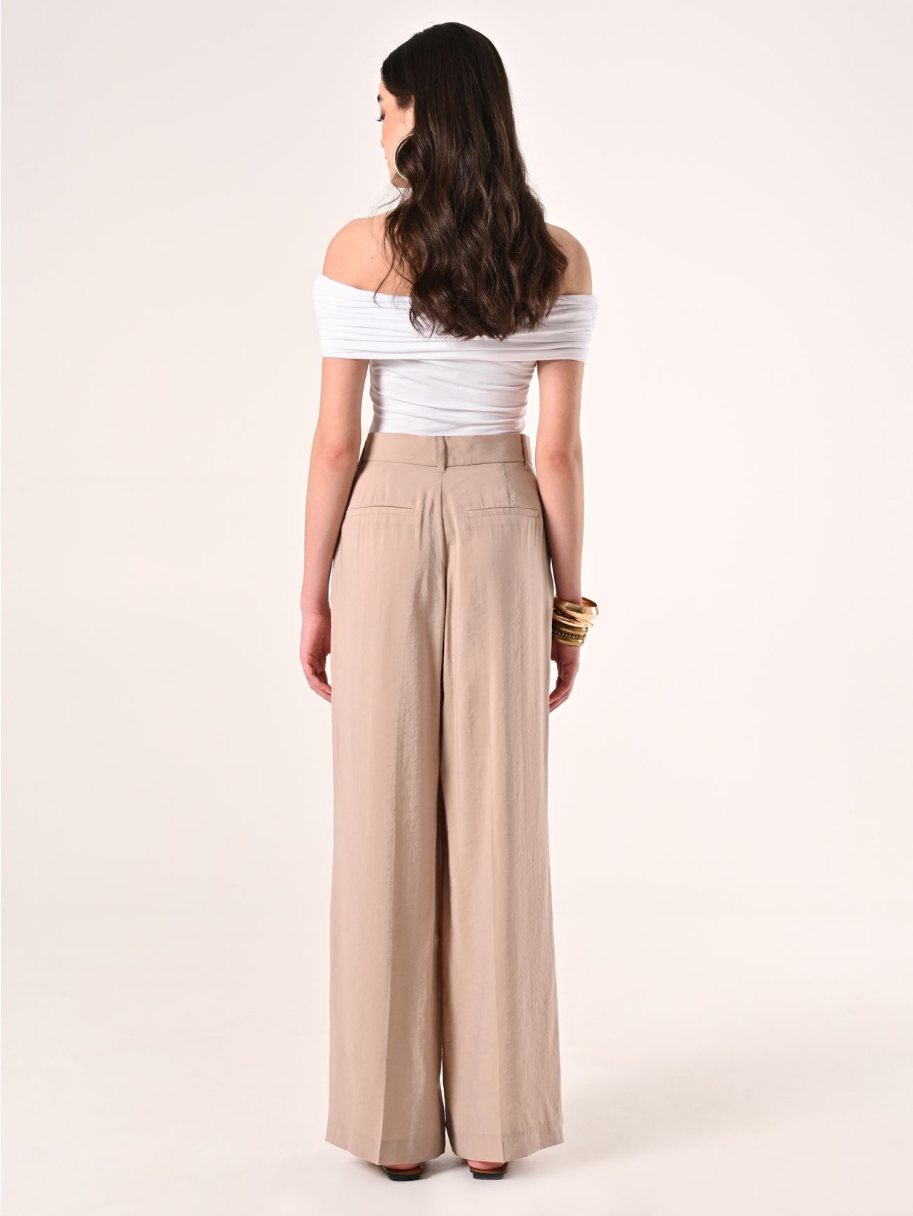 Wide Trousers in Dark Beige Modal Blend det_3