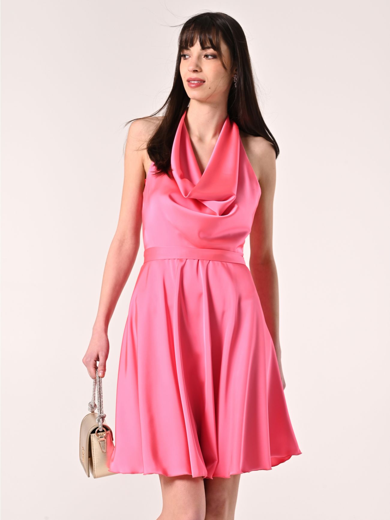 Robe courte rose pâle en satin  Rinascimento