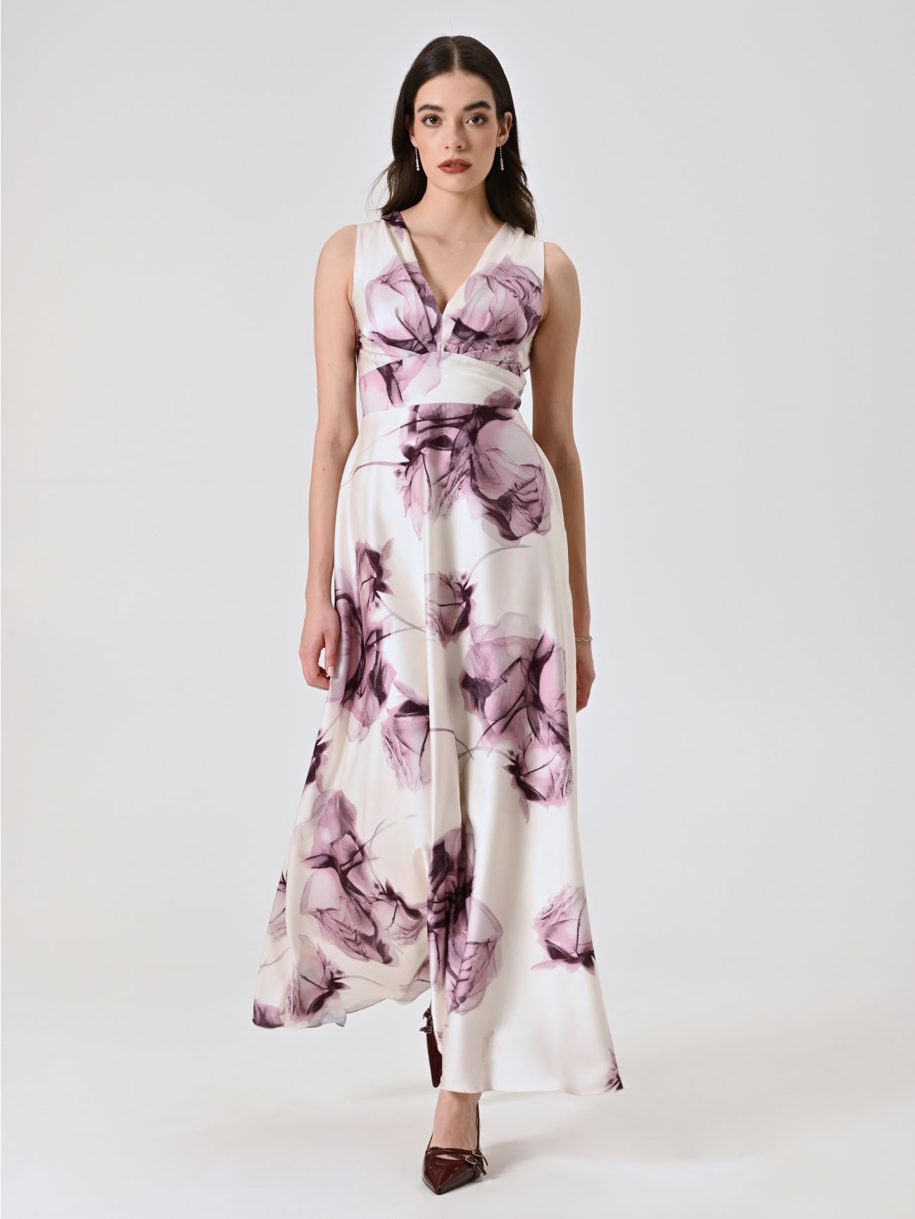 Langes Kleid mit Blumenmuster in Malve in_i7