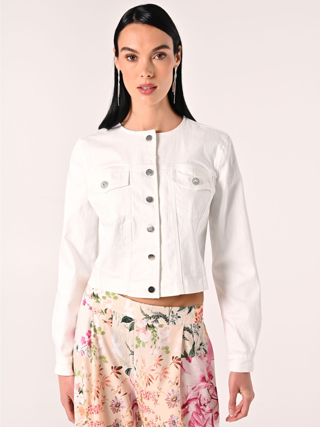 Weiße Jeansjacke in_i7