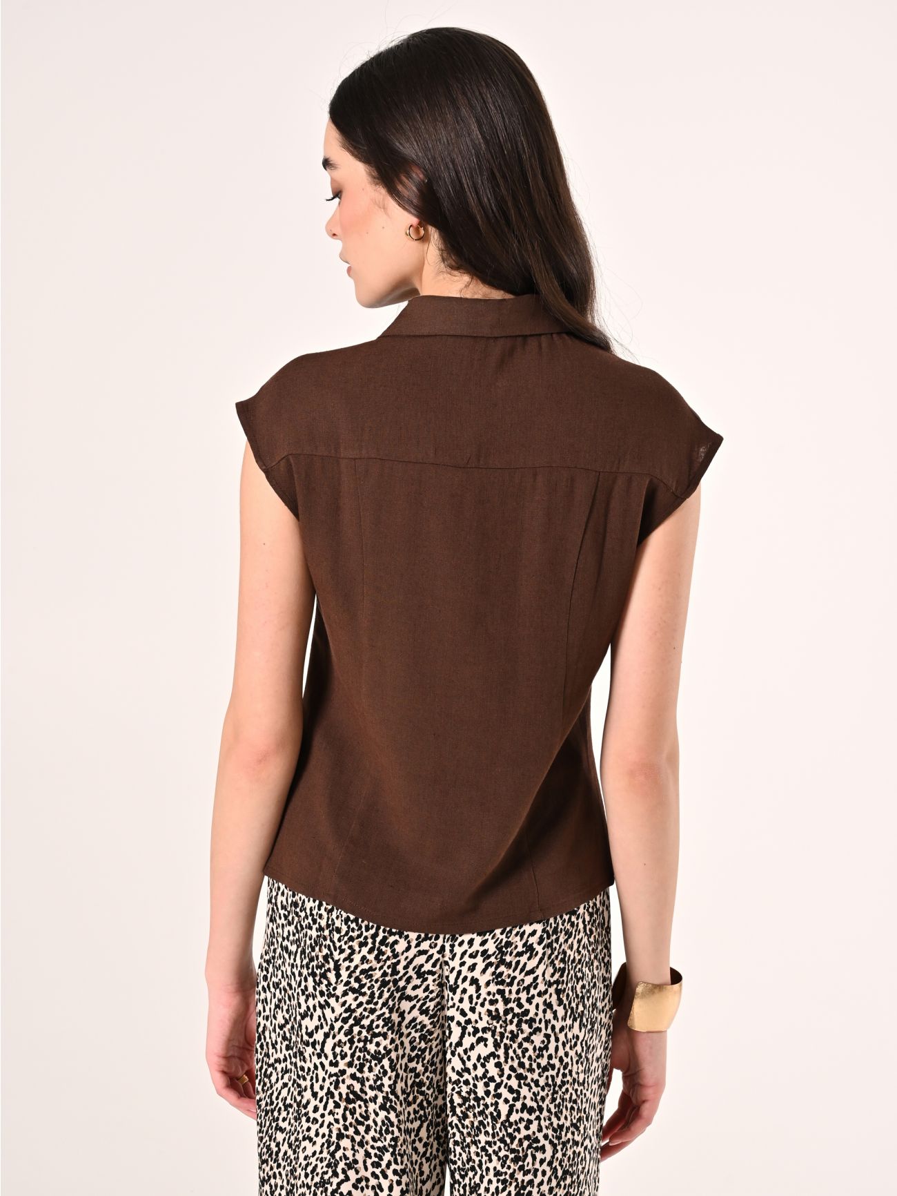 Bluse aus Leinen und Viskose in Braun det_3