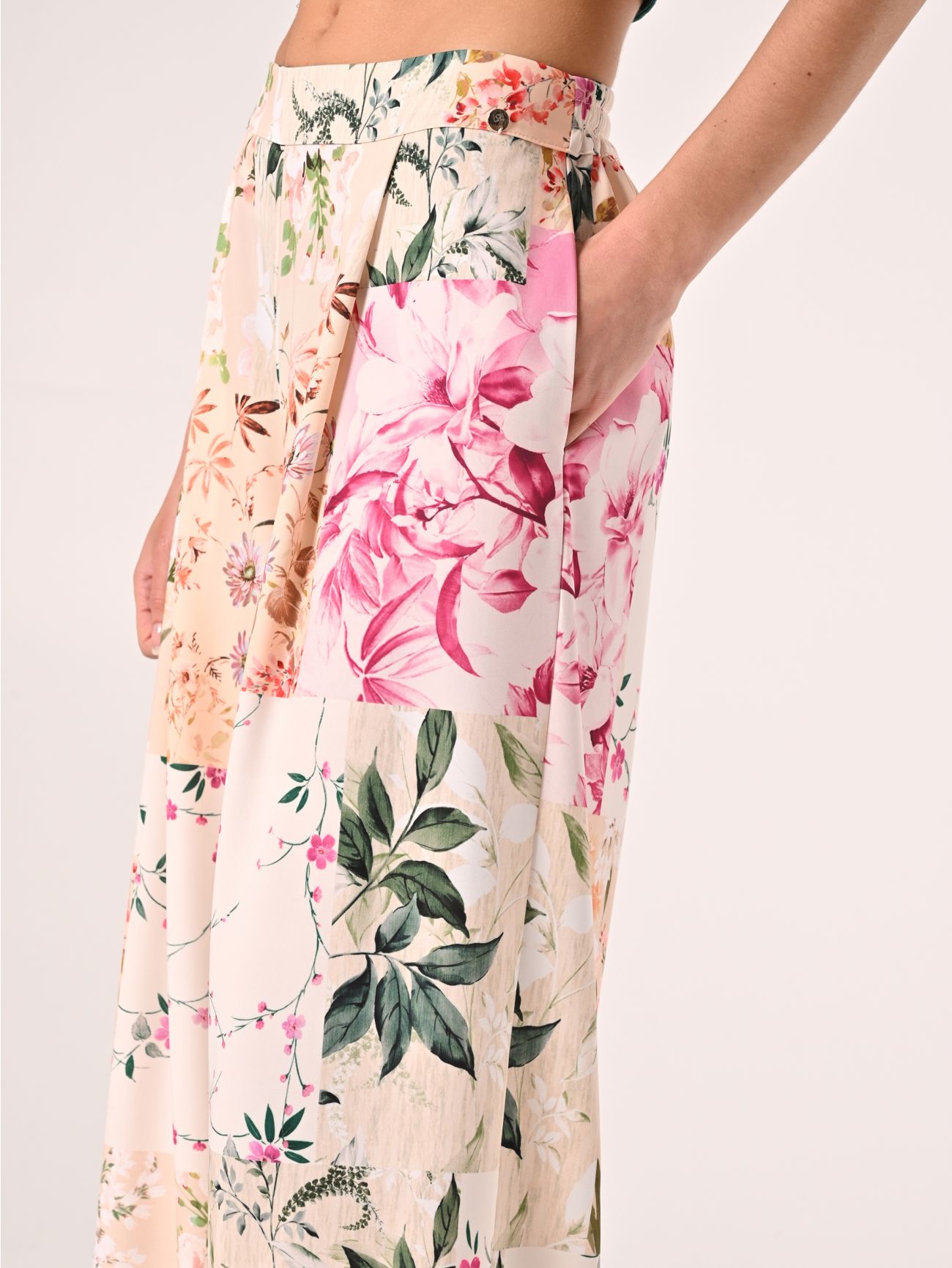 Pantalon souple imprimé fleuri in_i5
