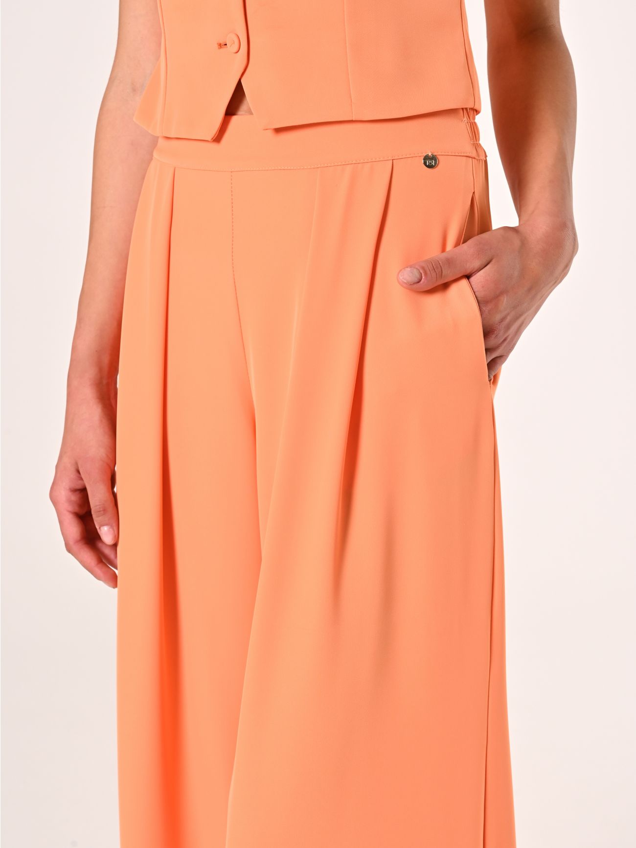 Pantaloni Arancioni in Tessuto Fluido in_i5