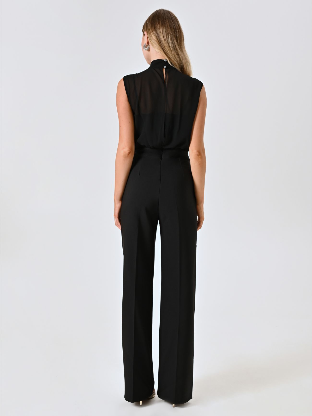 Tuta profilo Bustier e Fiocco det_3