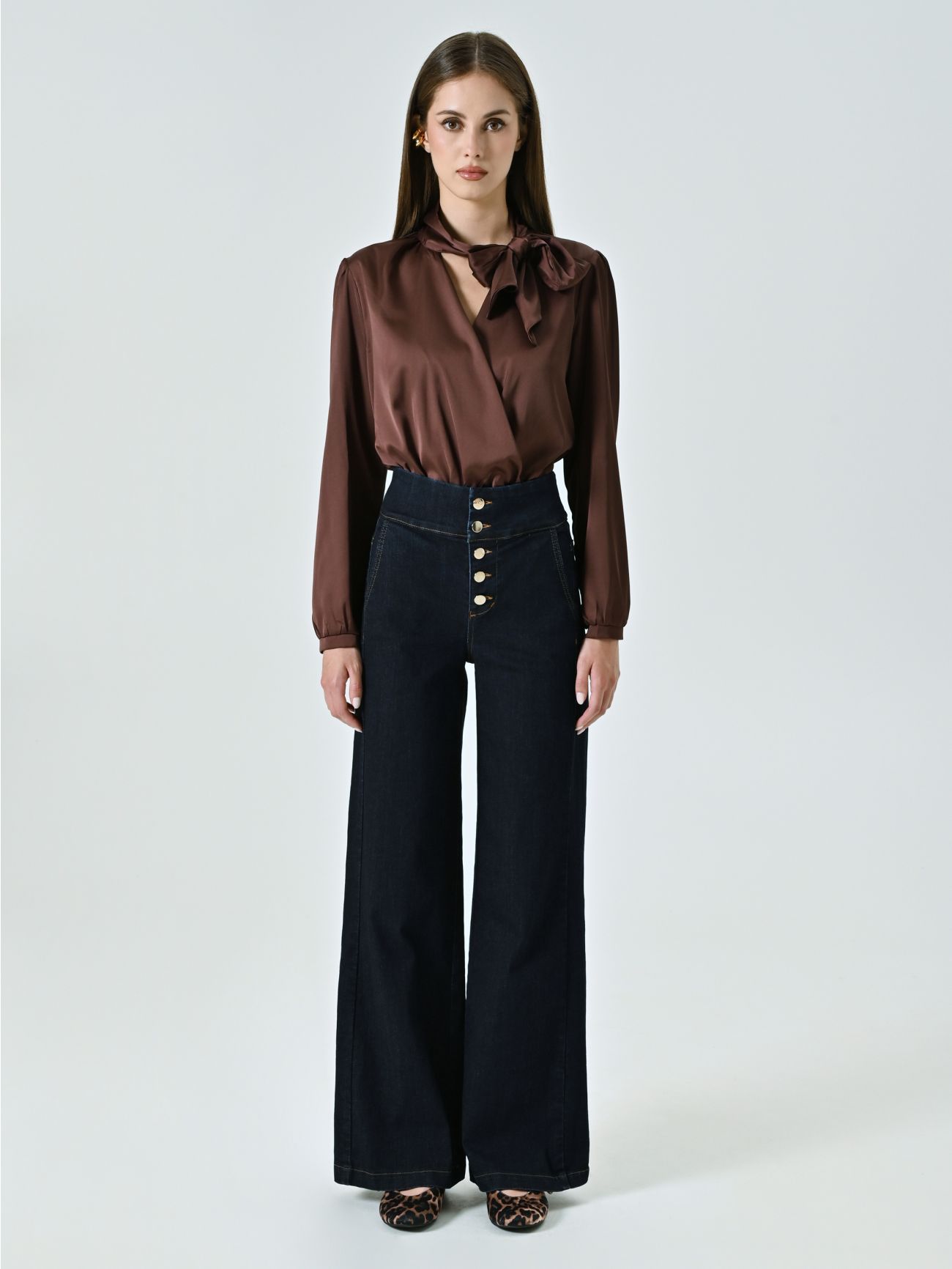 Vaqueros wide leg det_1