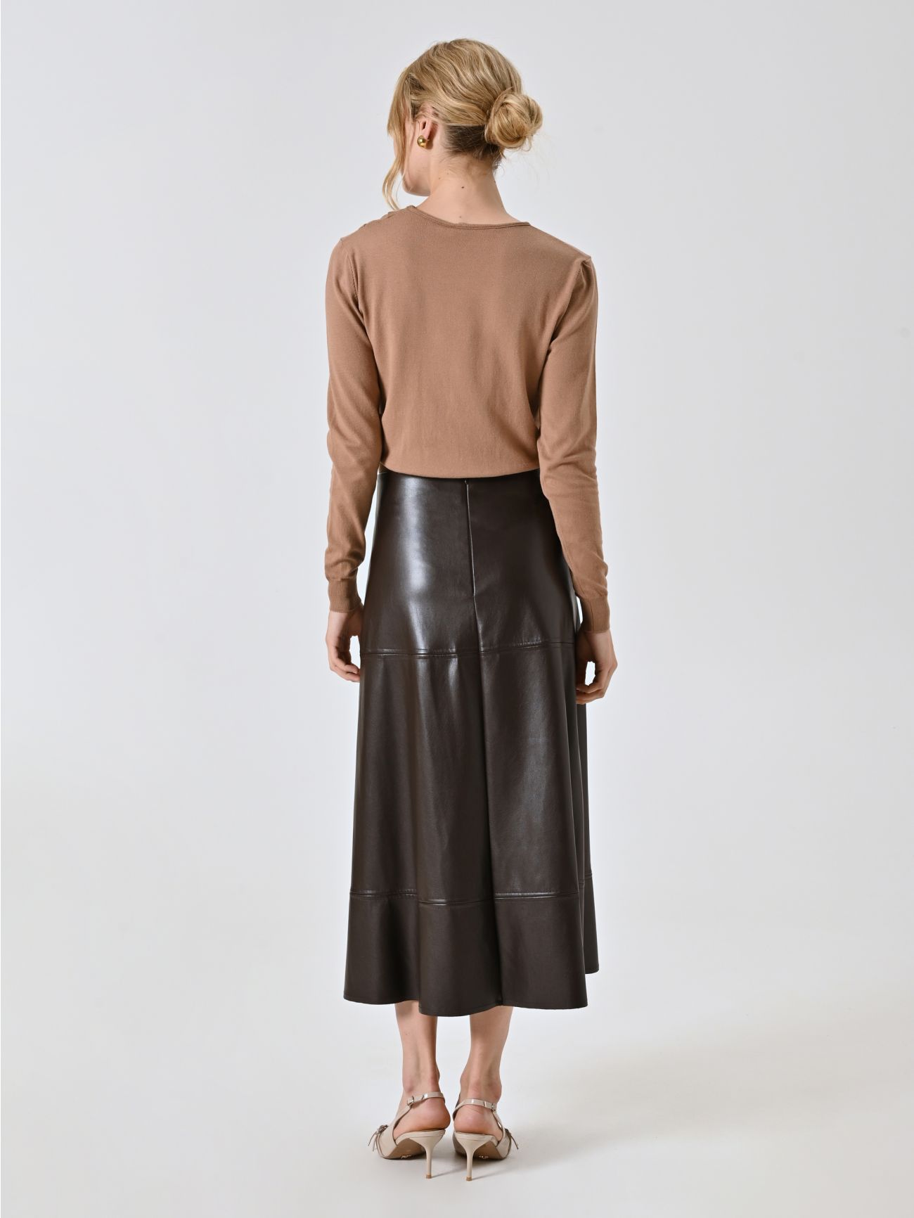 Jupe midi chocolat en simili cuir det_3