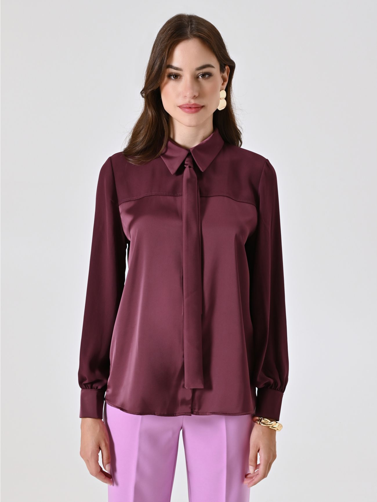 Camicia Bordeaux con Fiocco Removibile det_2