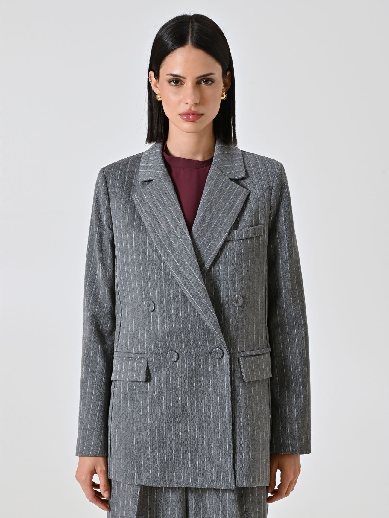 Zweireihige Jacke in Grau mit Nadelstreifen det_2