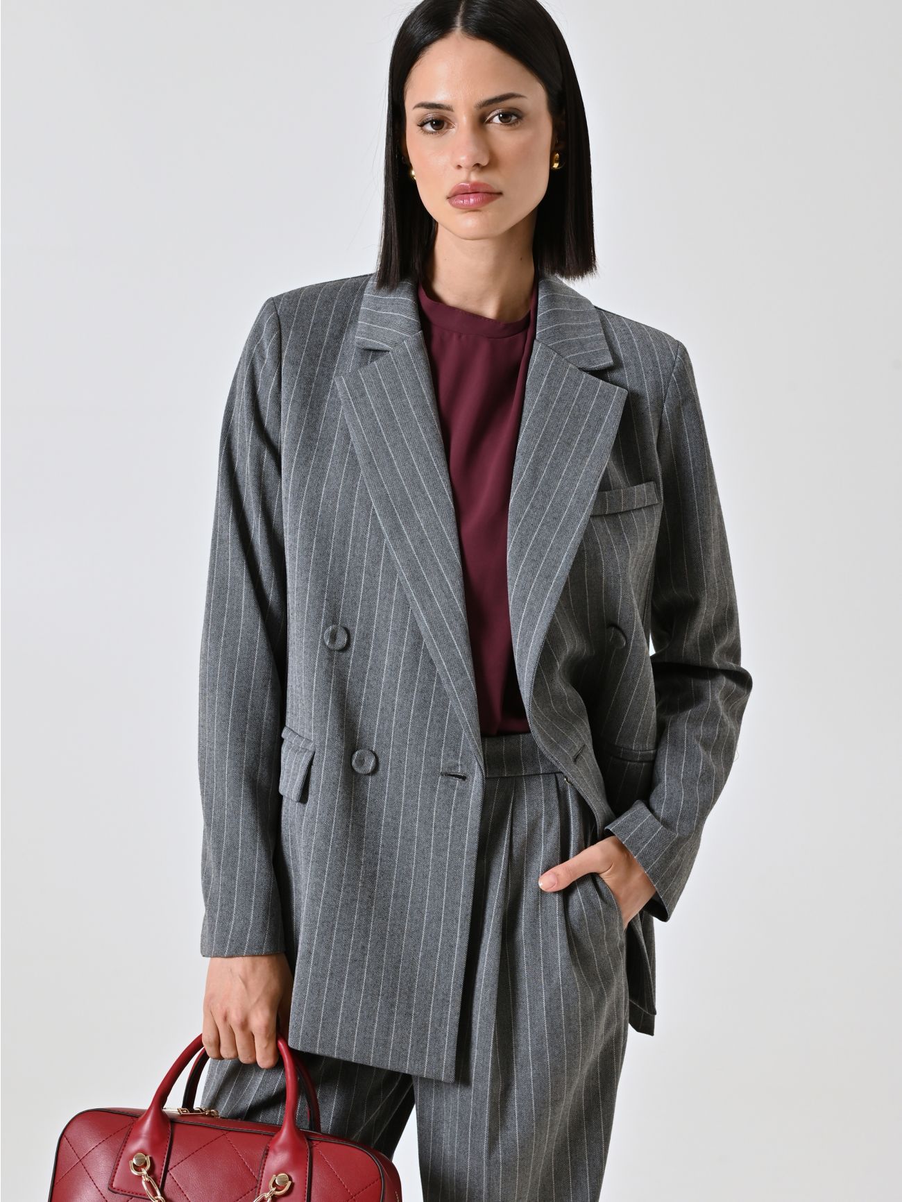 Zweireihige Jacke in Grau mit Nadelstreifen sp_e1