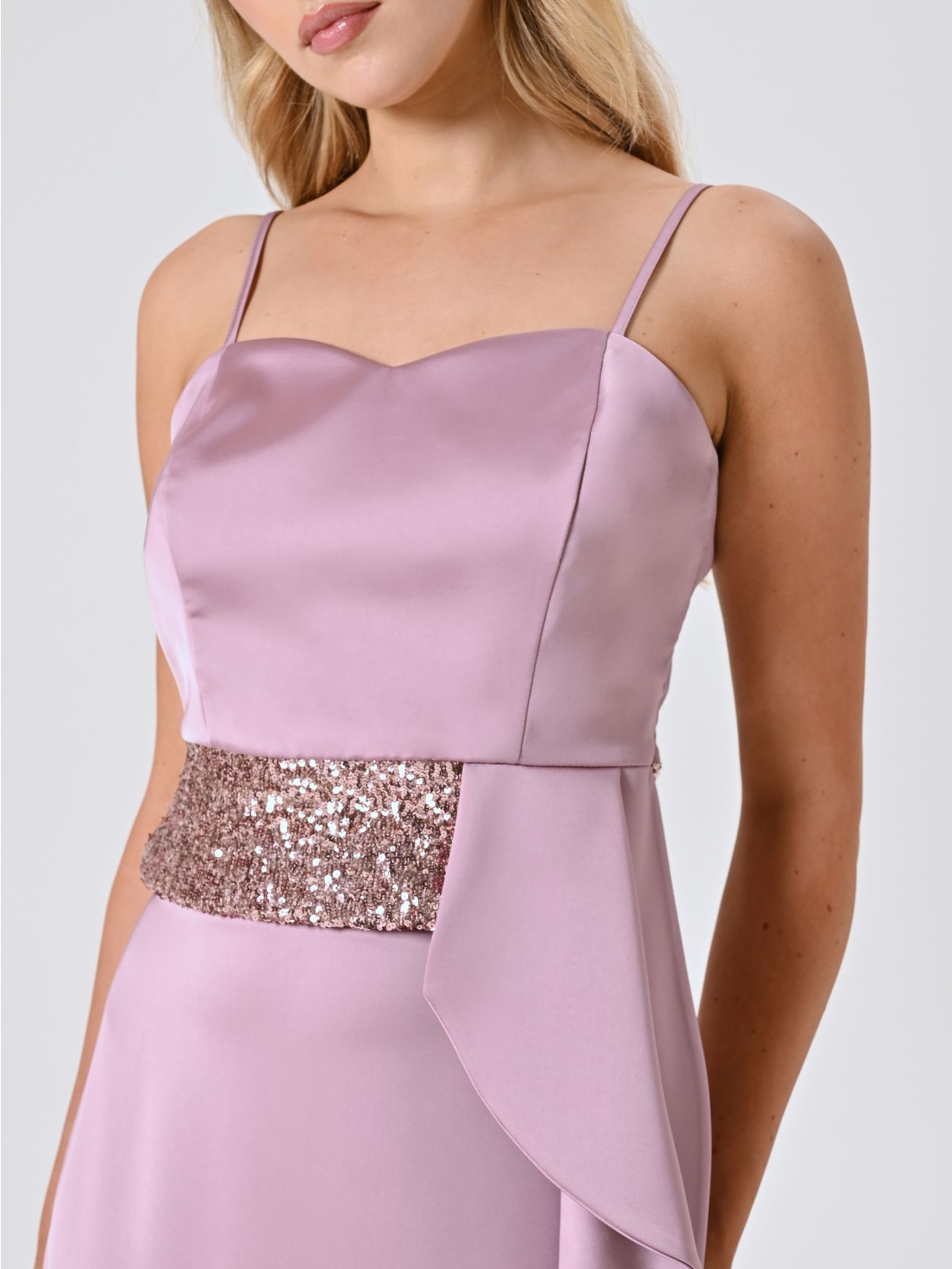 Top in Malvenrosa aus Satin mit Pailletten in_i5