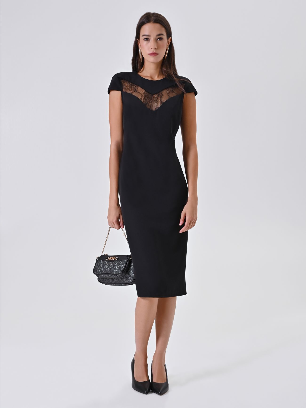 Vestido de tubo negro con cuerpo de encaje sp_e1