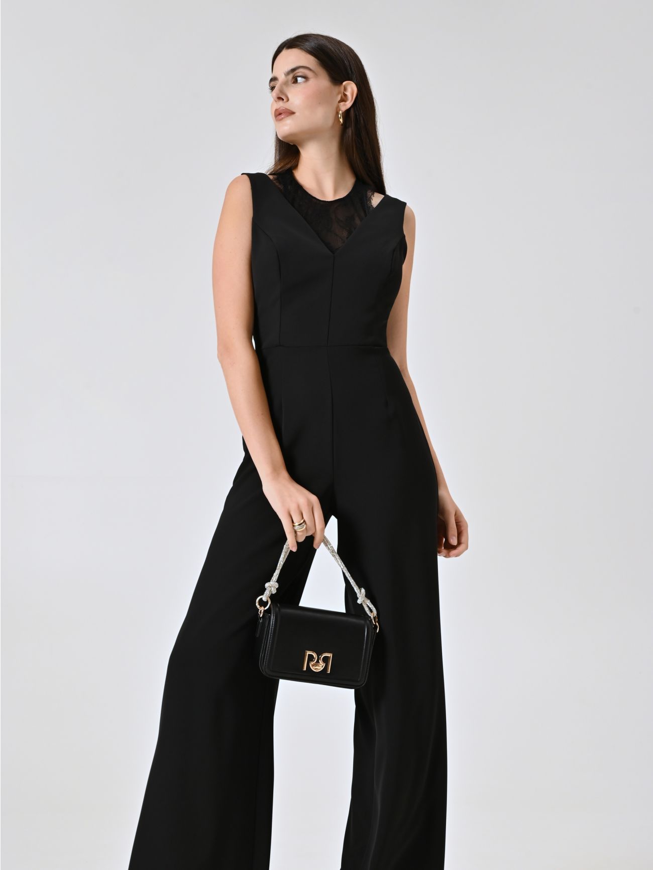 Mono negro con inserción de encaje y detalle cut-out  Rinascimento