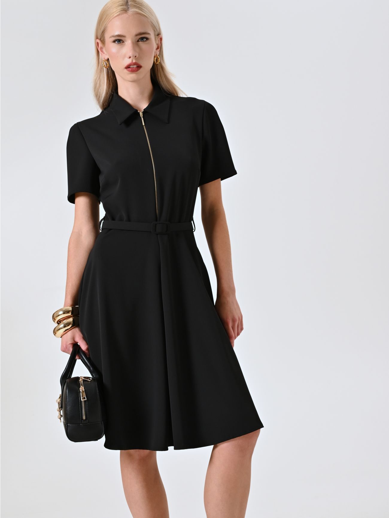 Kleid mit Reißverschluss und Kragen sp_e1
