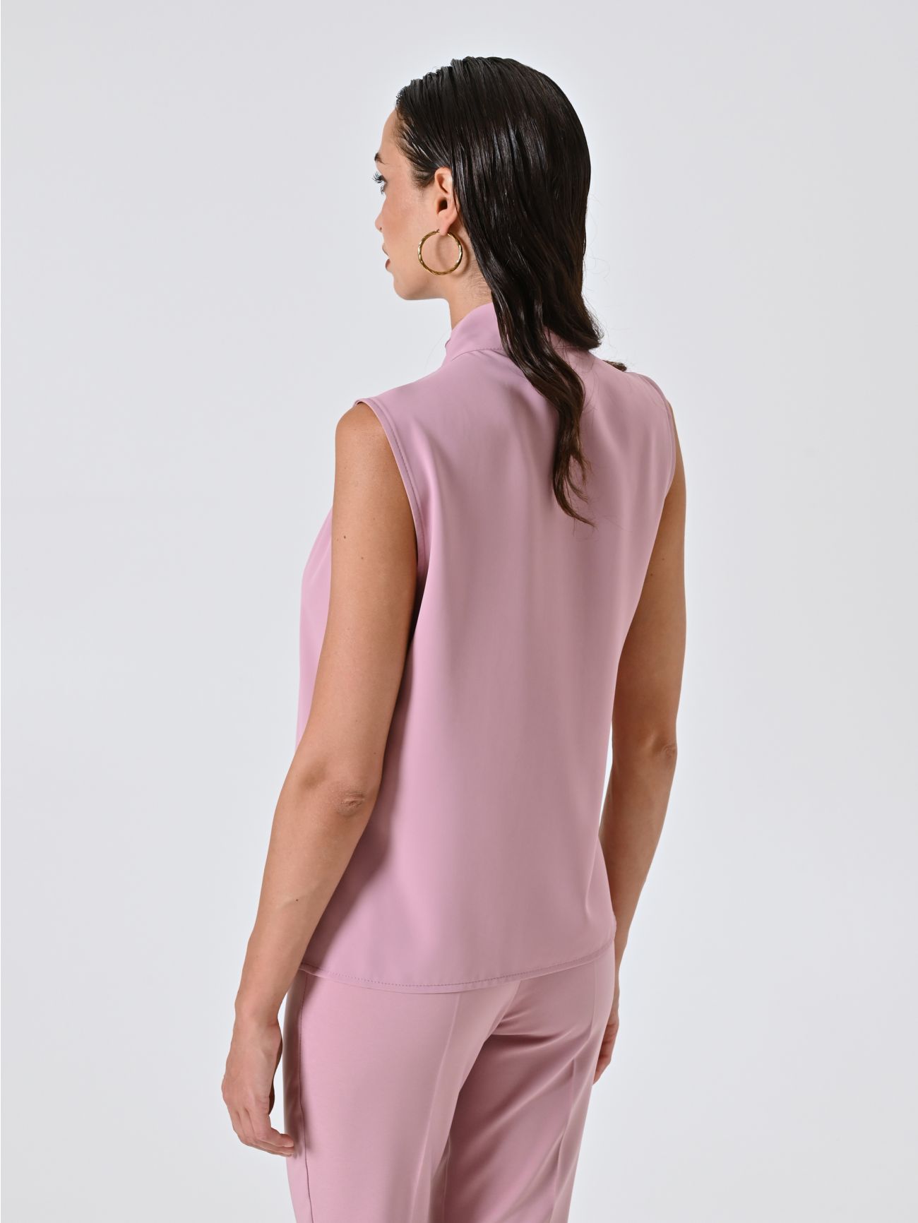 Top rosa con lazo det_3