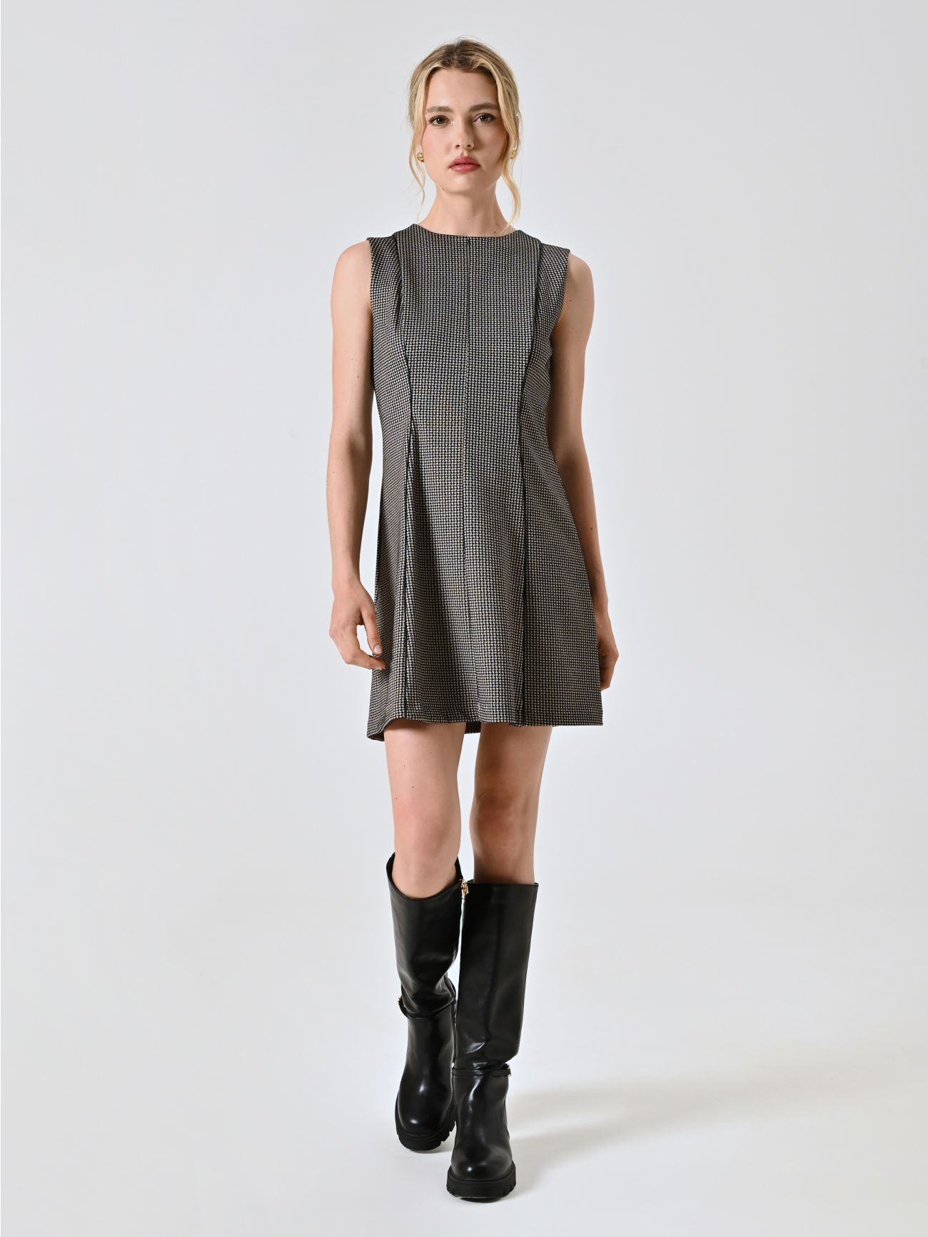 Kleid mit Hahnentrittmuster in_i7