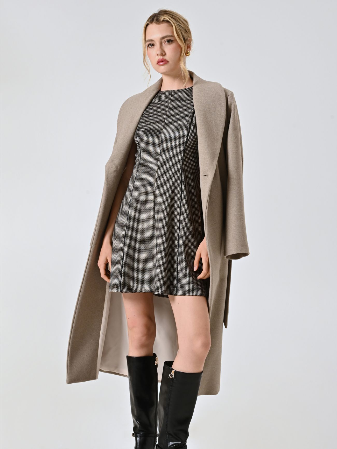 Kleid mit Hahnentrittmuster sp_e1