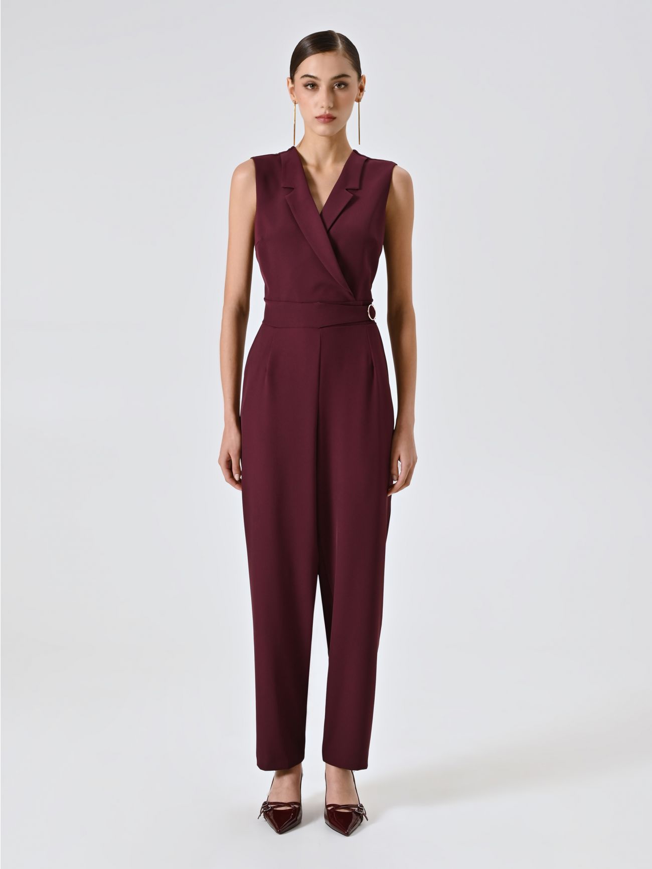 Burgundy Jumpsuit with Buckle det_1
