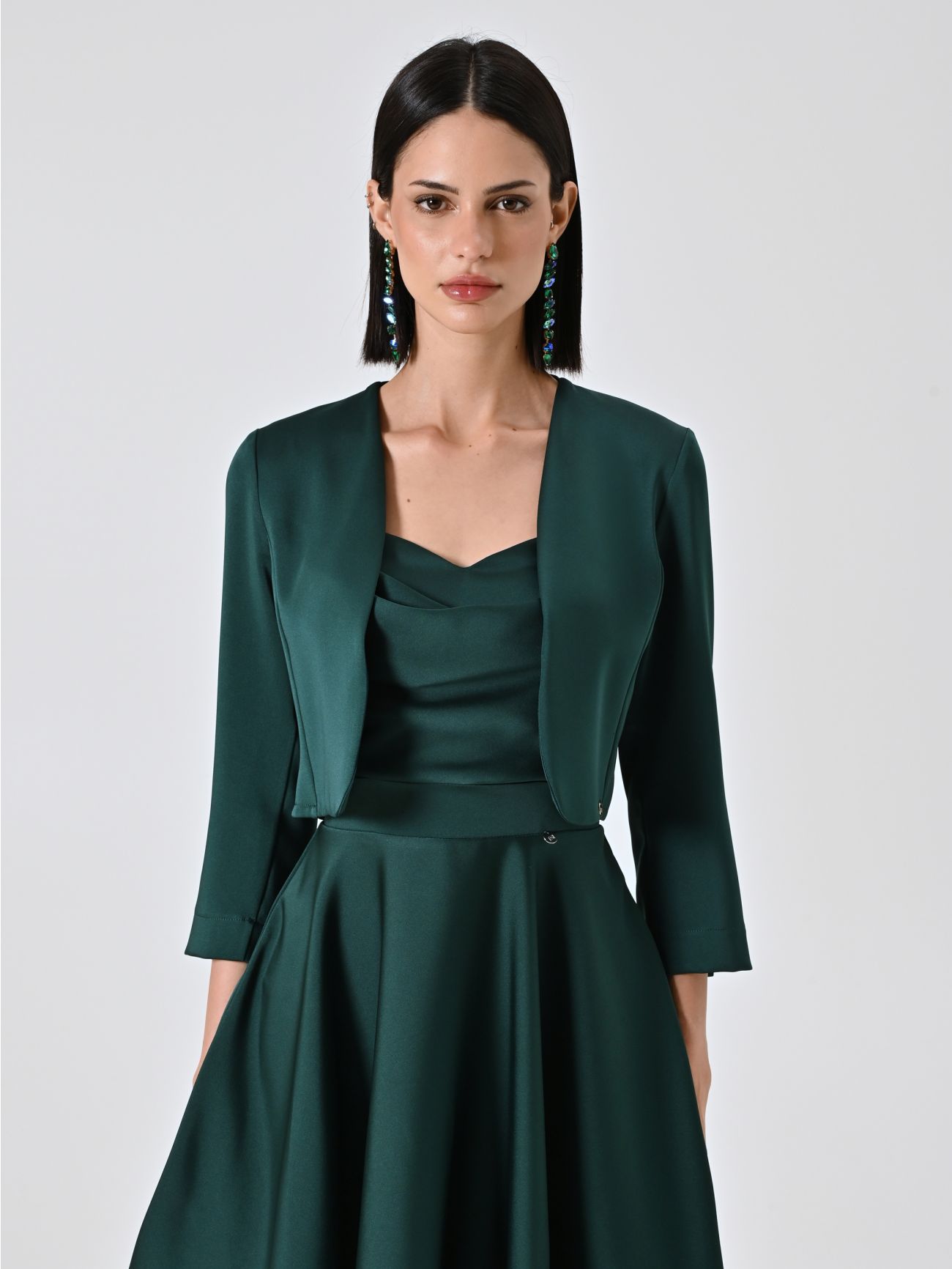 Bolero aus Satin in Grün det_2
