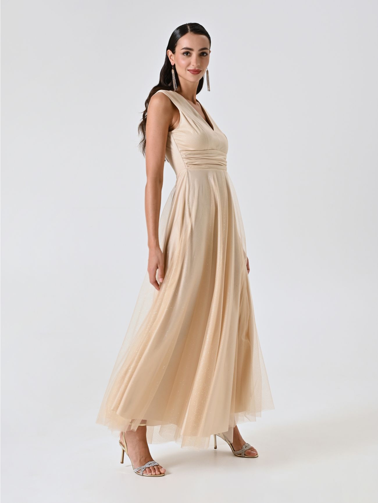 Langes Tüllkleid mit Glitzer in_i7