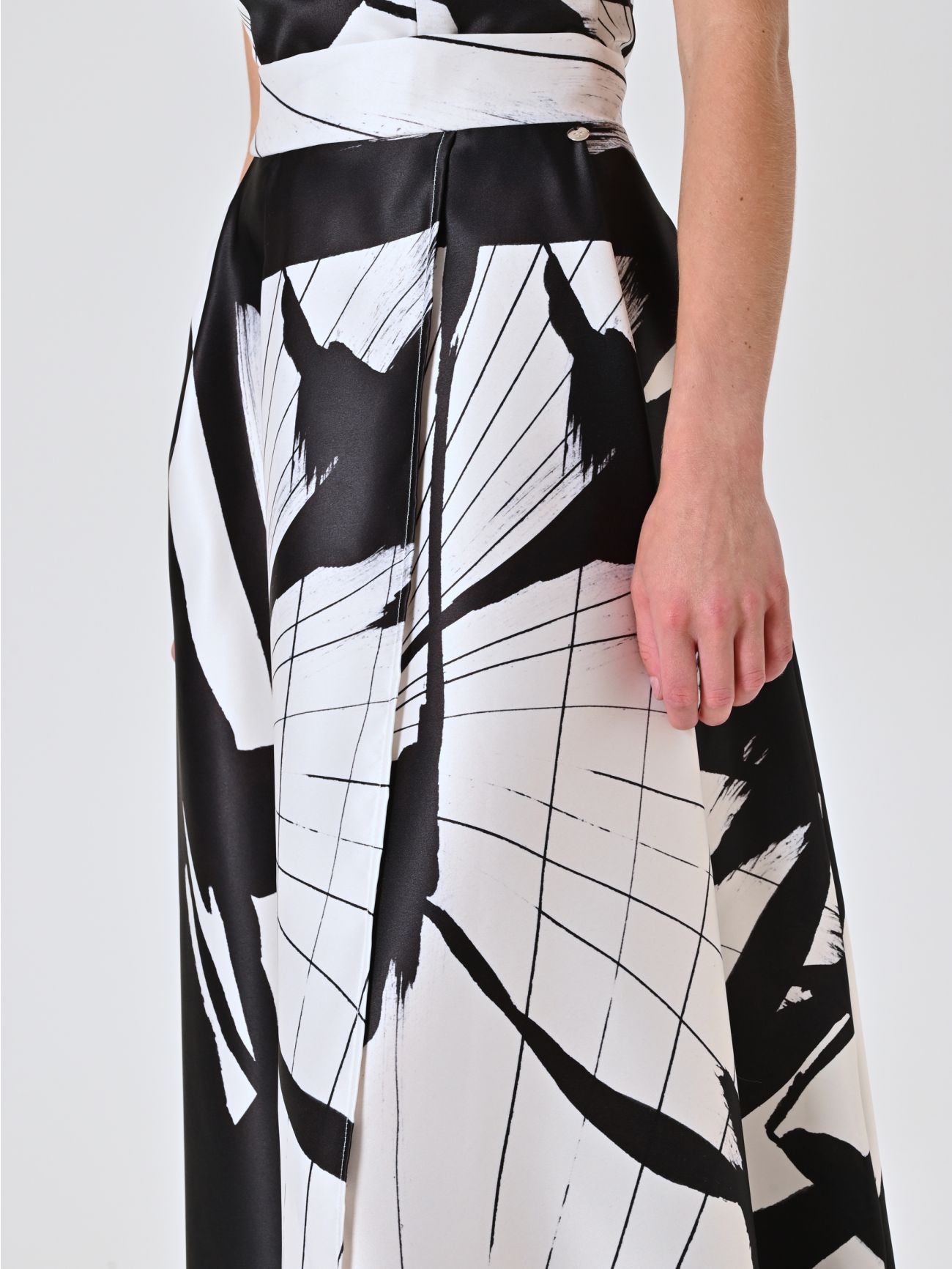 Maxi Gonna stampa Black & White in_i5