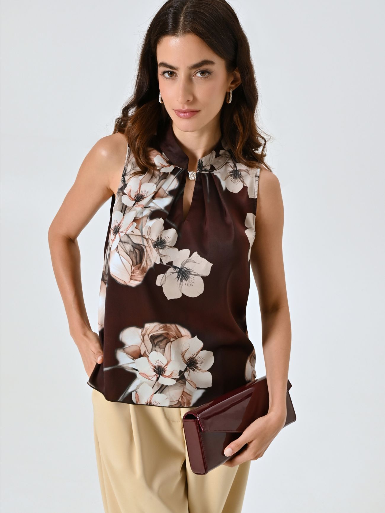Top Marrone con Stampa Floreale sp_e1
