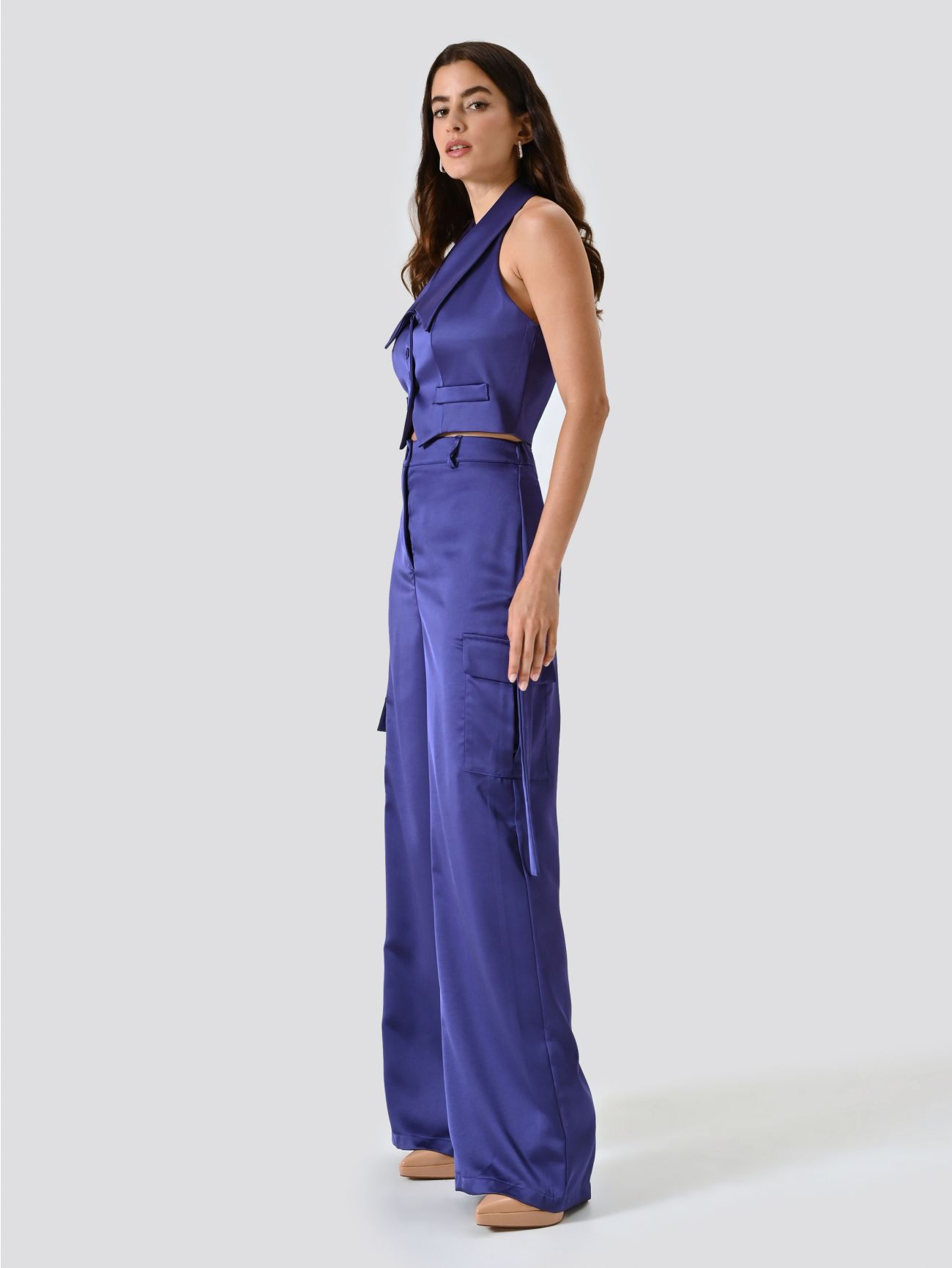 Pantalon cargo en satin violet in_i7