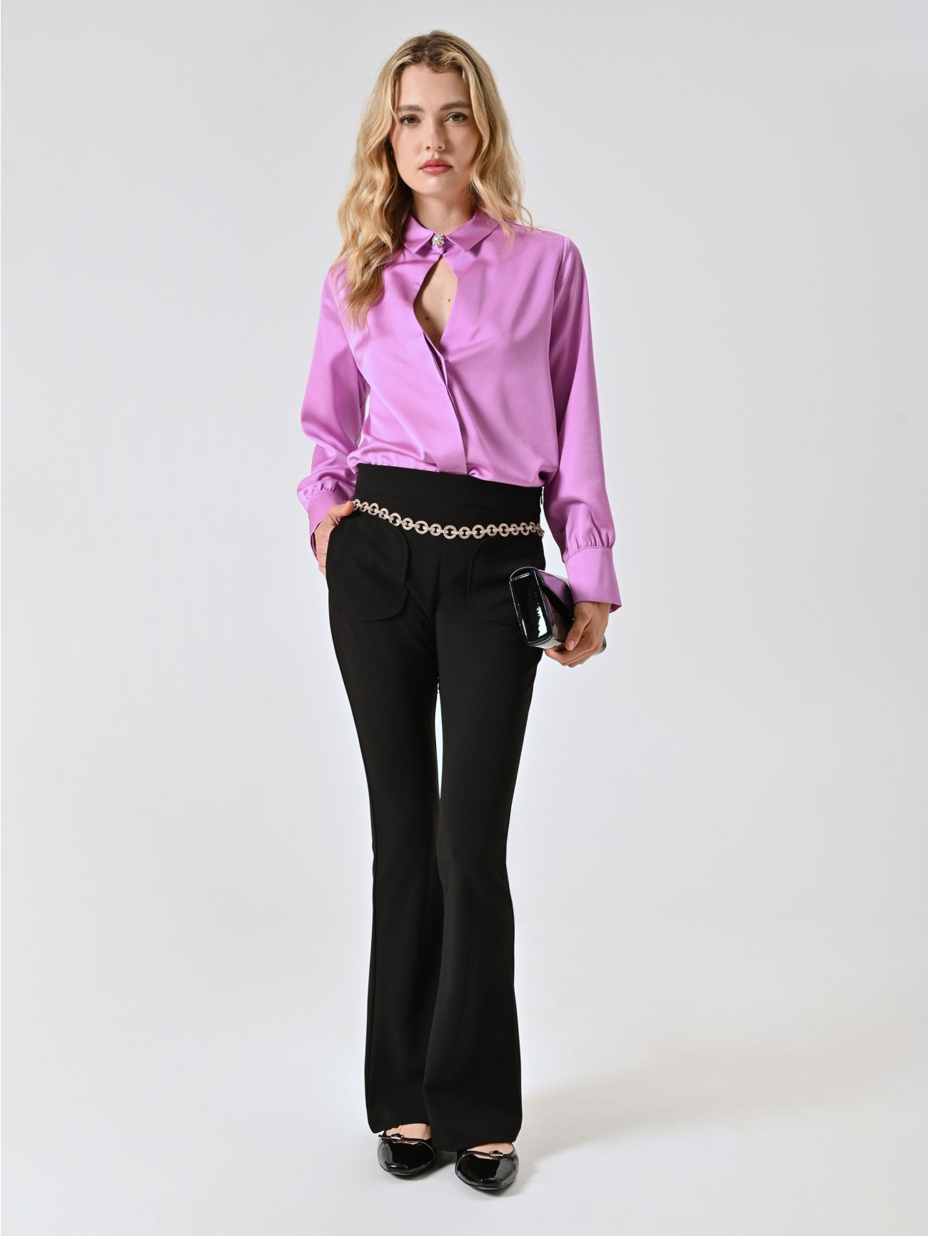 Pantalón acampanado negro sp_e1