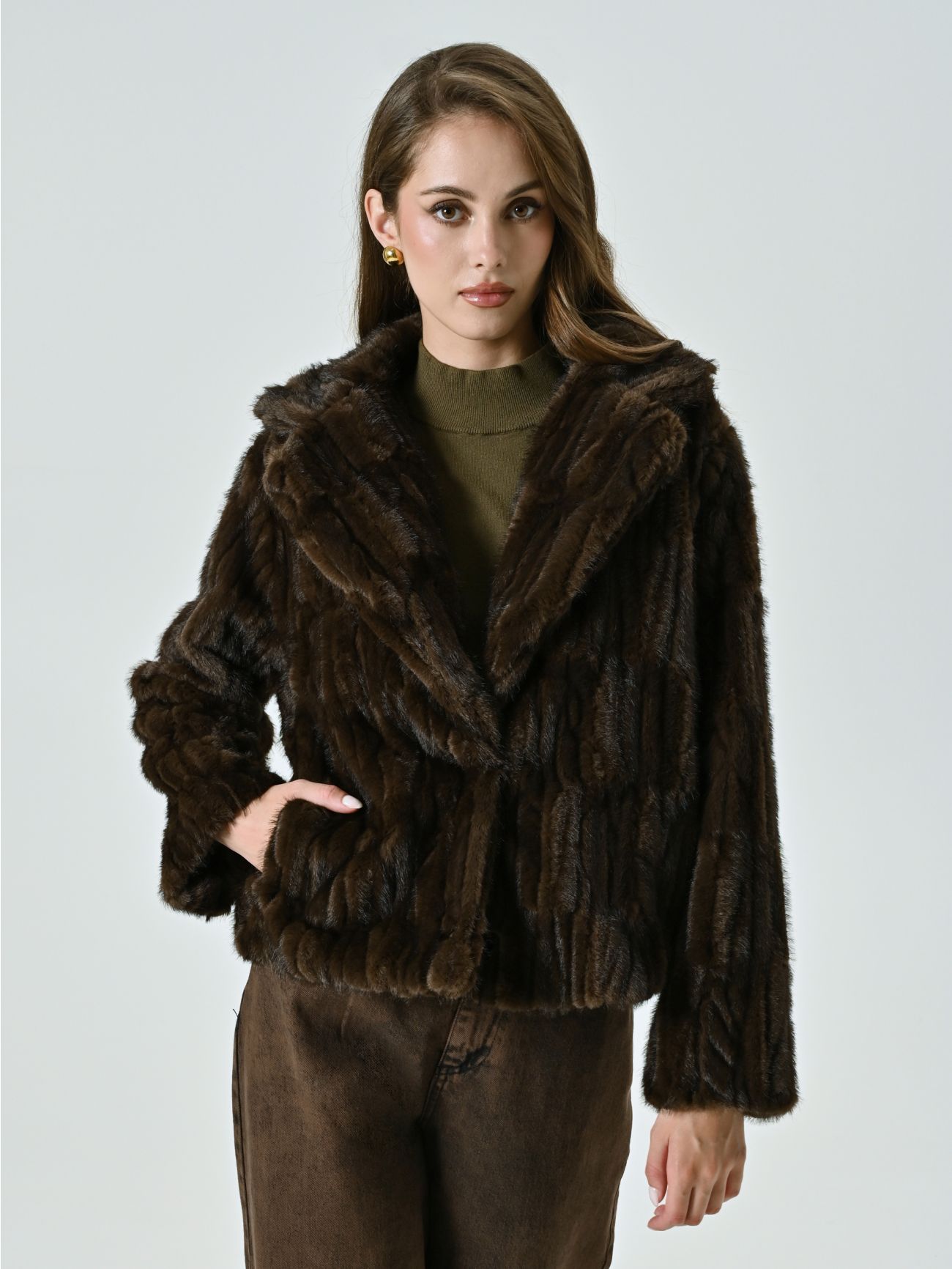 Short Faux-fur Jacket in_i7