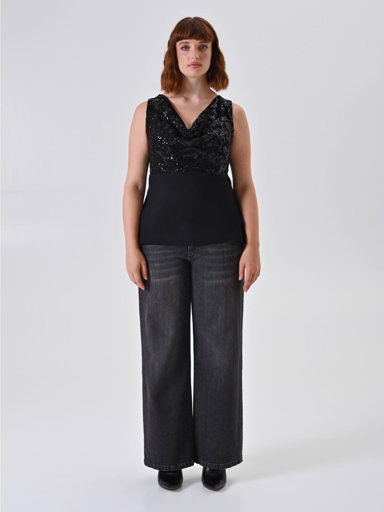 Curvy Black Sequinned Top 1 Rinascimento Curvy Black Sequinned Top det_1