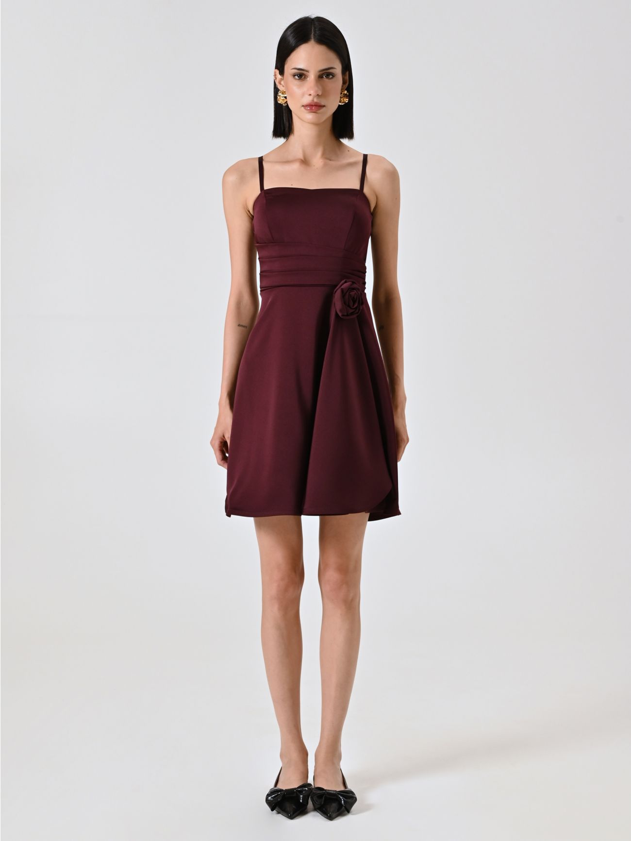 Kleid mit Tellerrock in Bordeaux det_1
