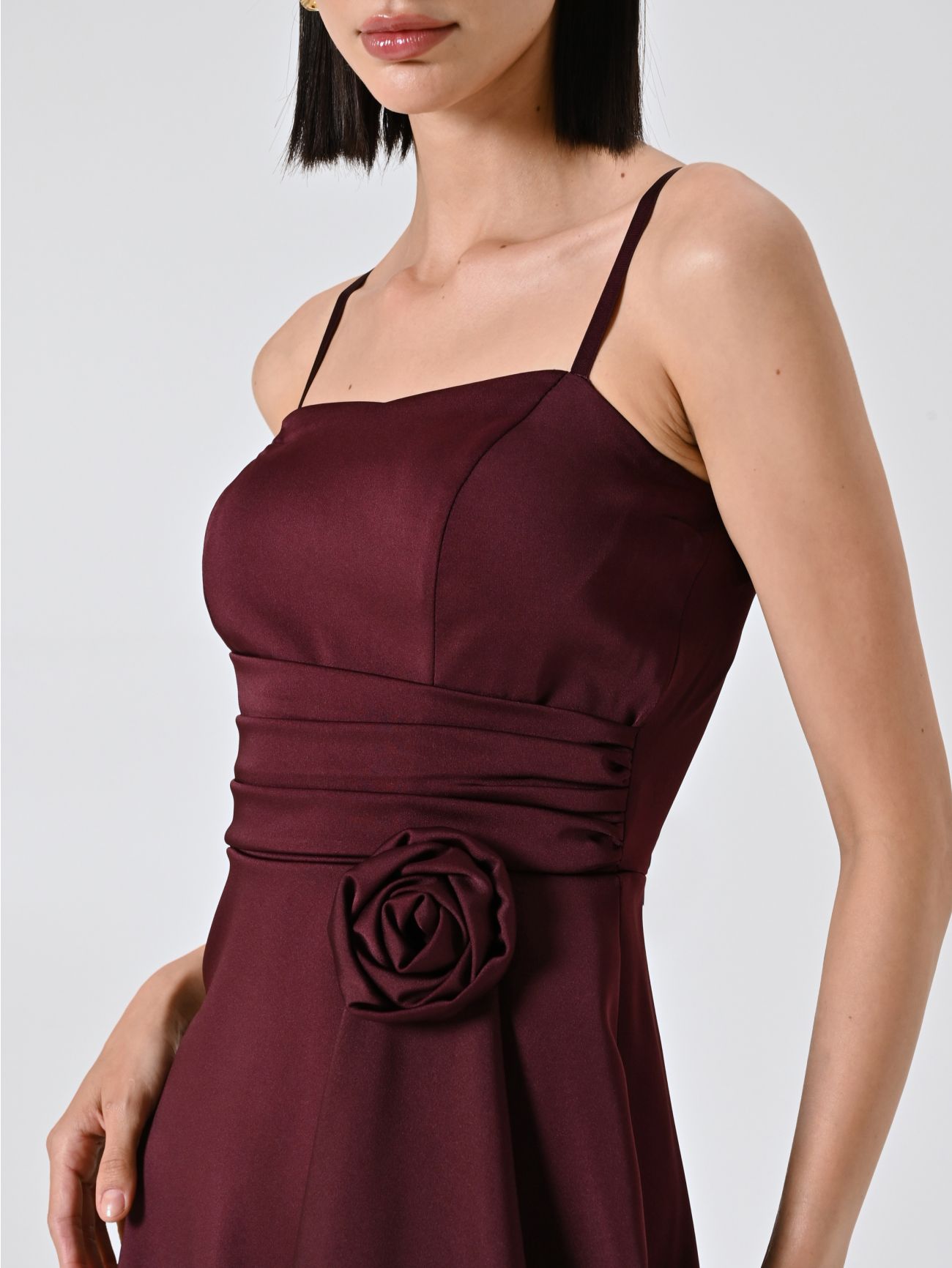 Kleid mit Tellerrock in Bordeaux in_i5