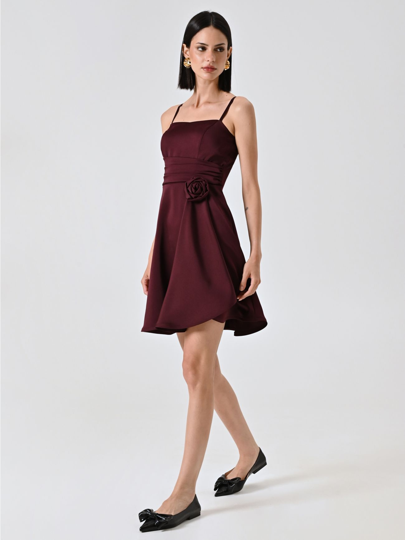 Kleid mit Tellerrock in Bordeaux in_i7