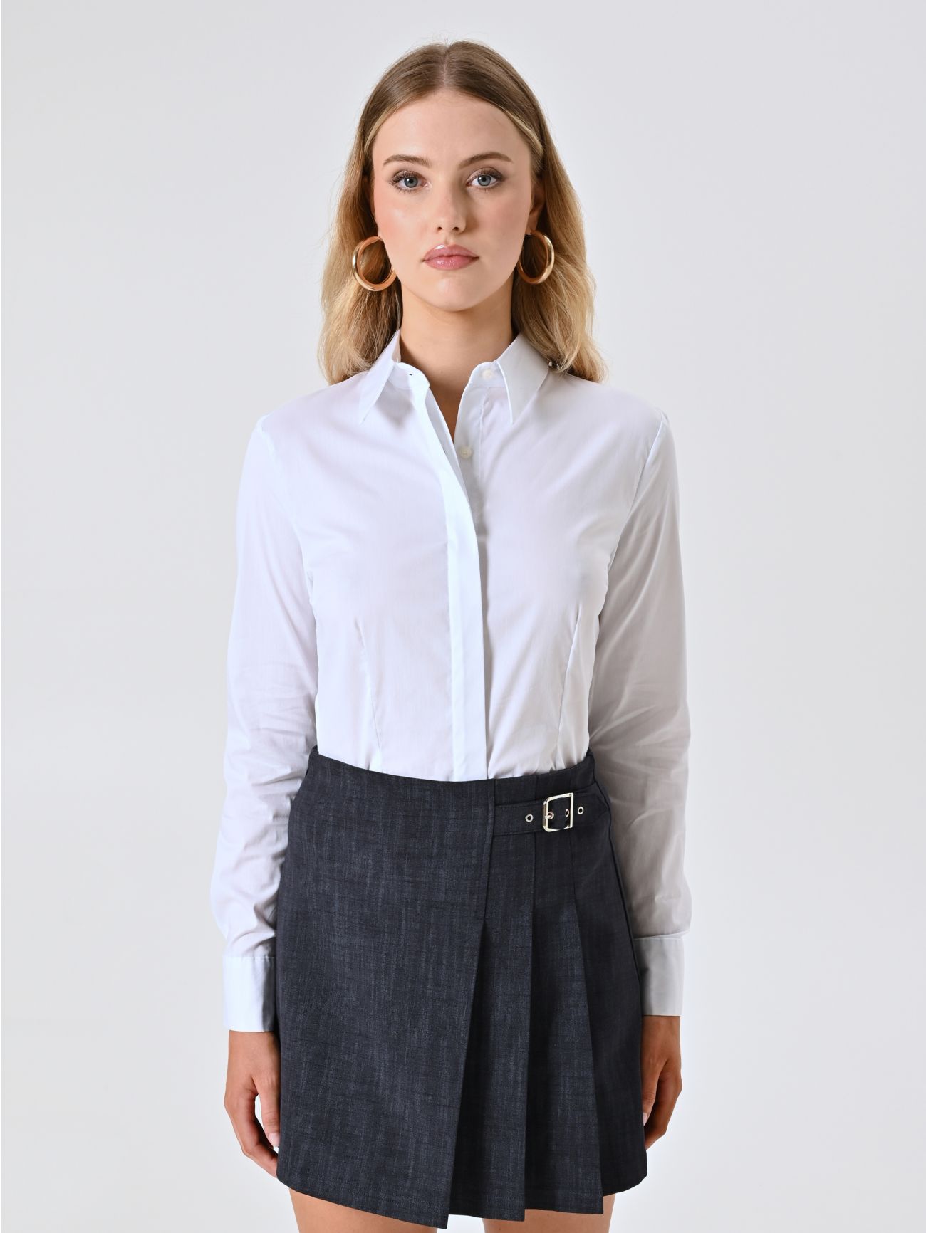 Klassische Bluse in Weiß det_2