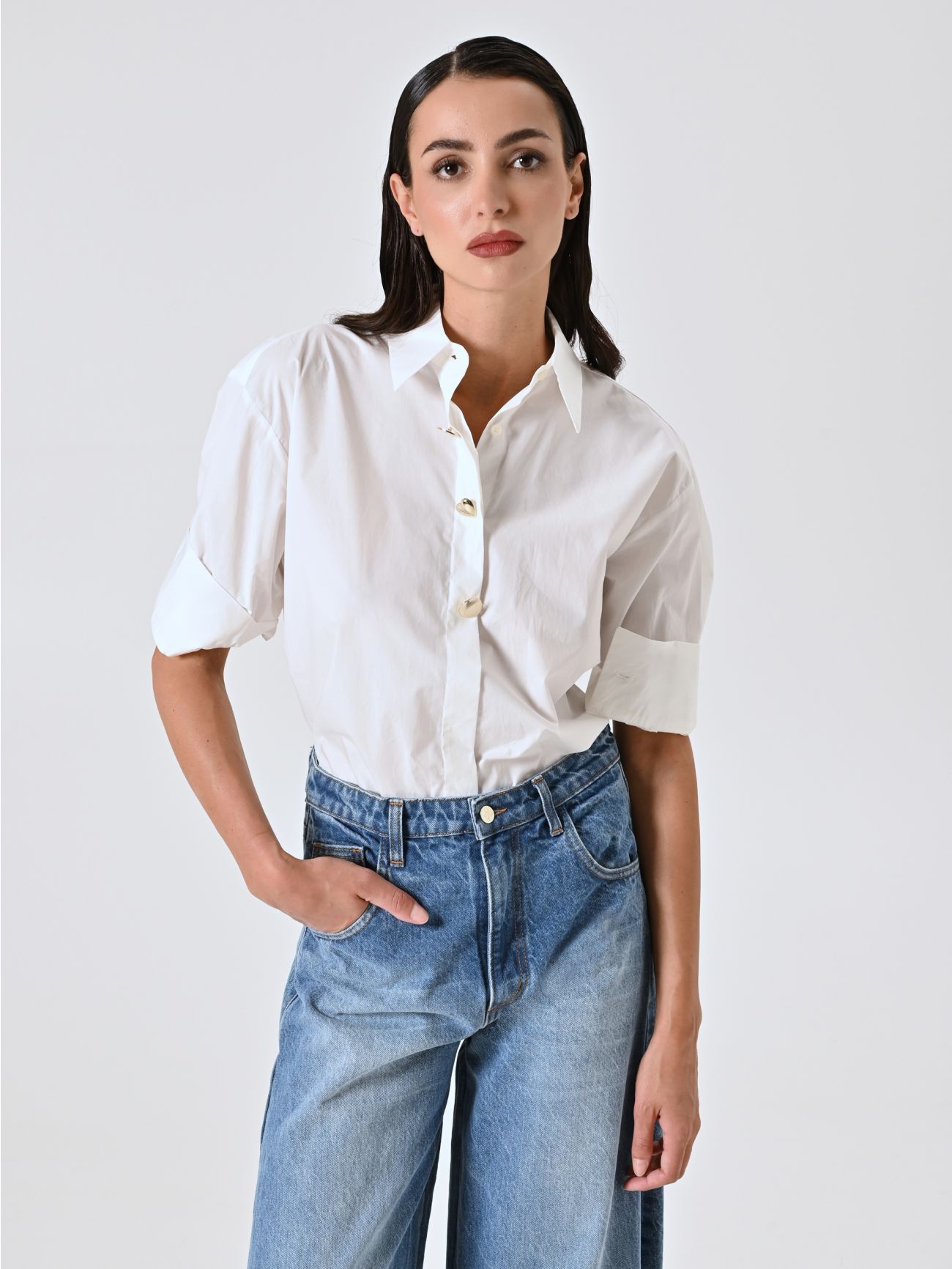 Oversized White Shirt with Jewel Buttons sp_e1