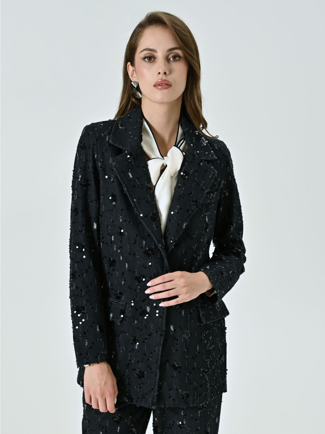 Denim Jacket Embellished with Sequins in_i7