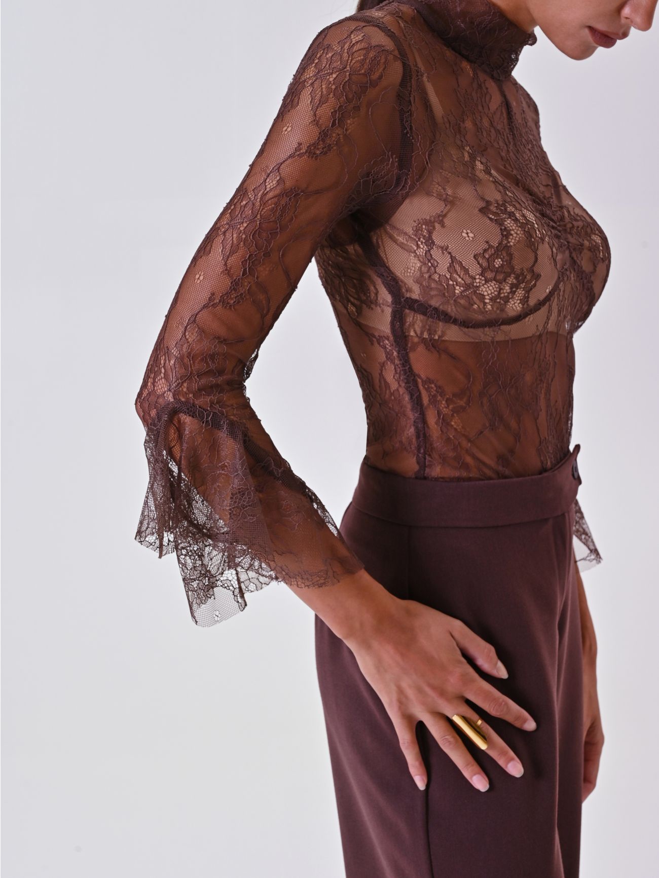Pull en dentelle marron in_i5