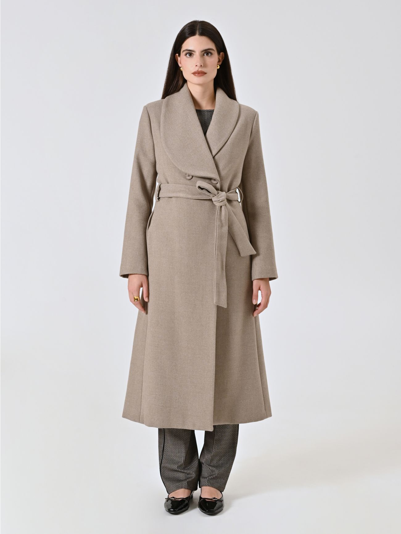 Beige Long Double-Breasted Coat with Wide Lapel det_1