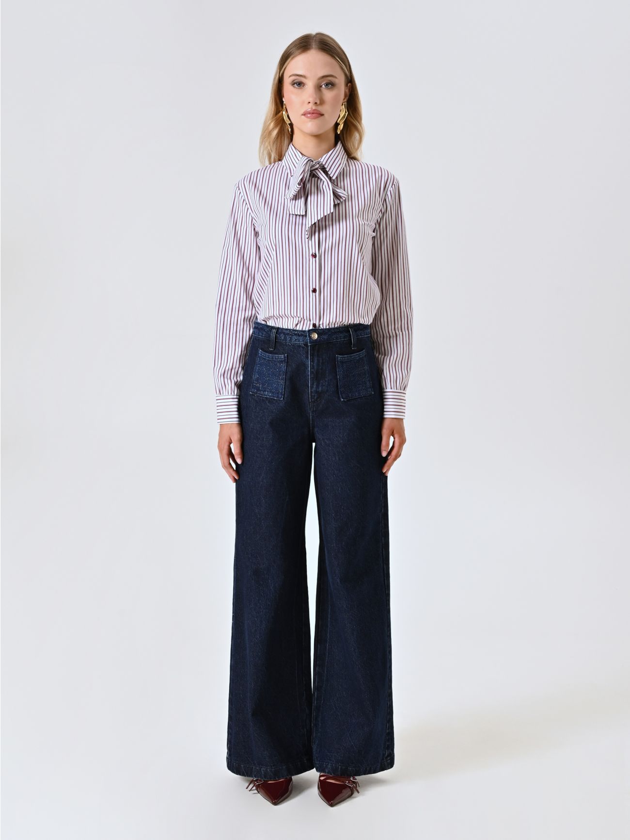 Jeans mit weitem Bein und Lurex-Details det_1