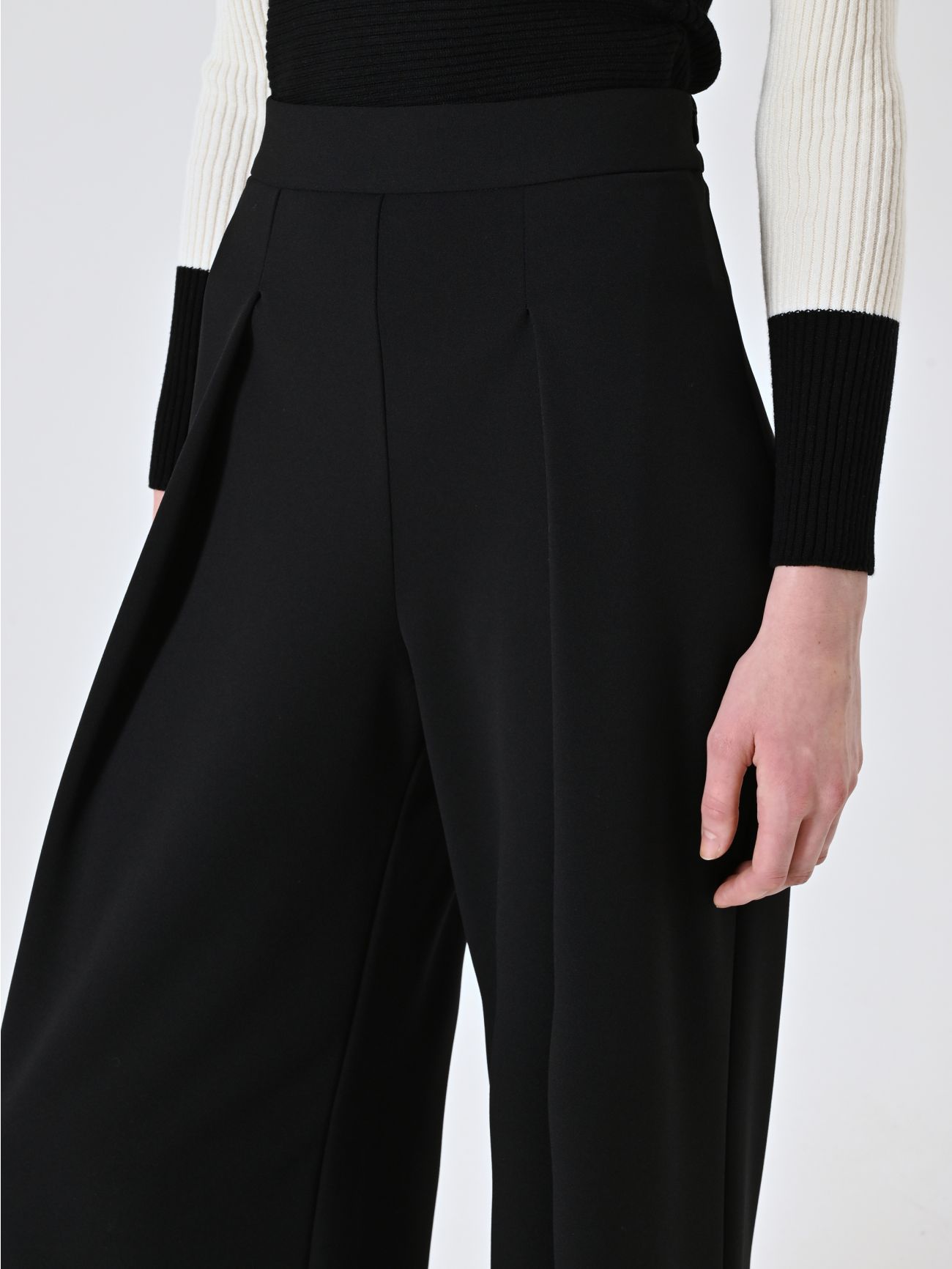 Black Scuba Crepe Trousers with Darts in_i5