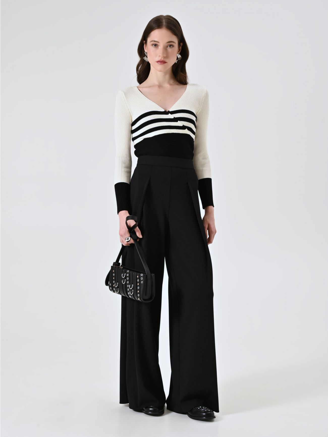 Black Scuba Crepe Trousers with Darts sp_e1