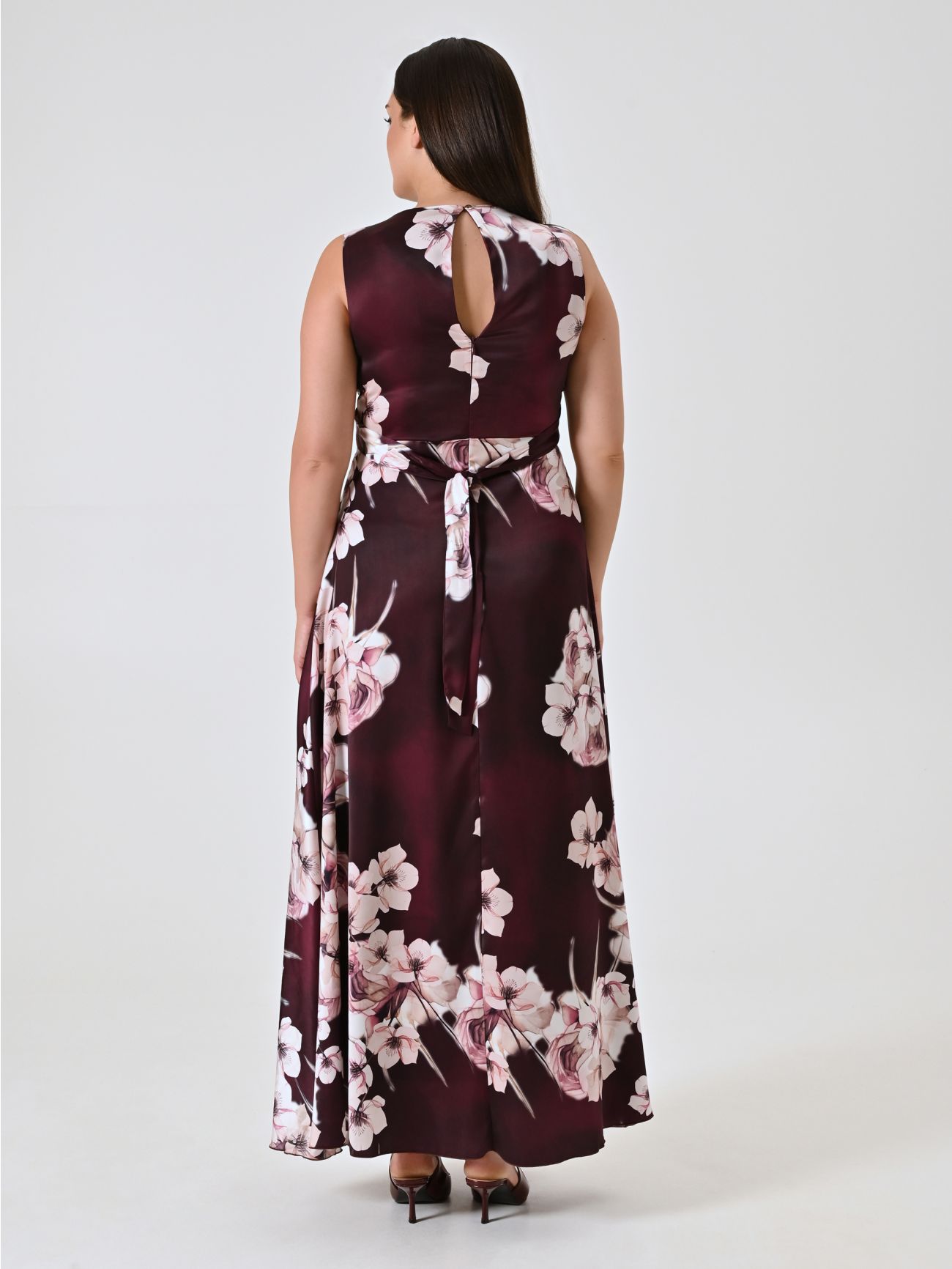 Vestido largo curvy burdeos con estampado floral det_3