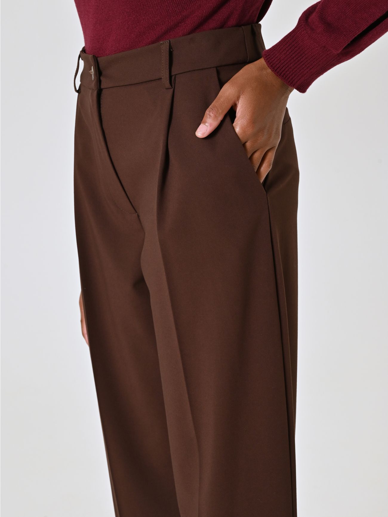 Pantalon marron chocolat en viscose mélangée in_i5