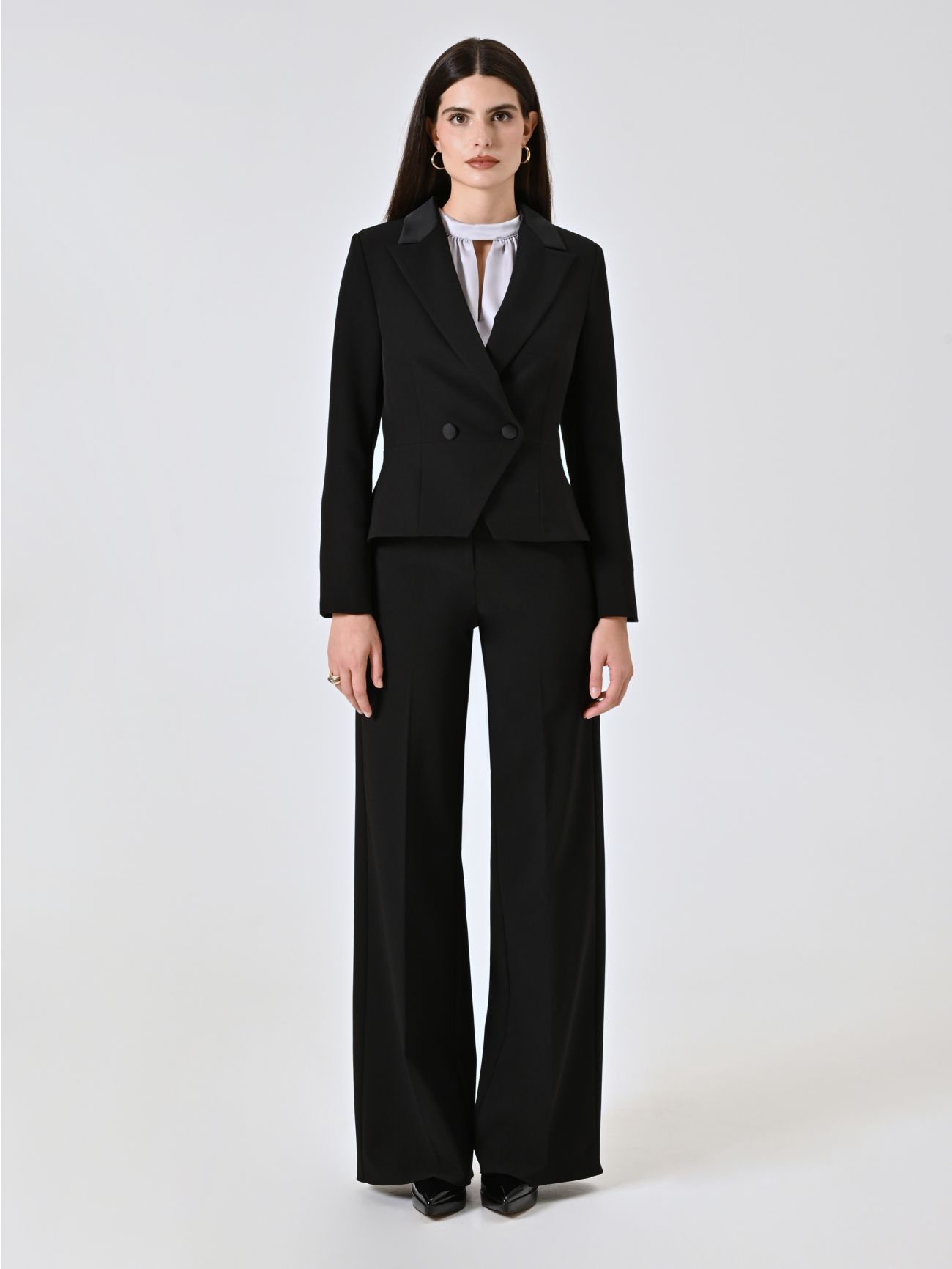 Chaqueta esmoquin en tejido técnico negro det_1