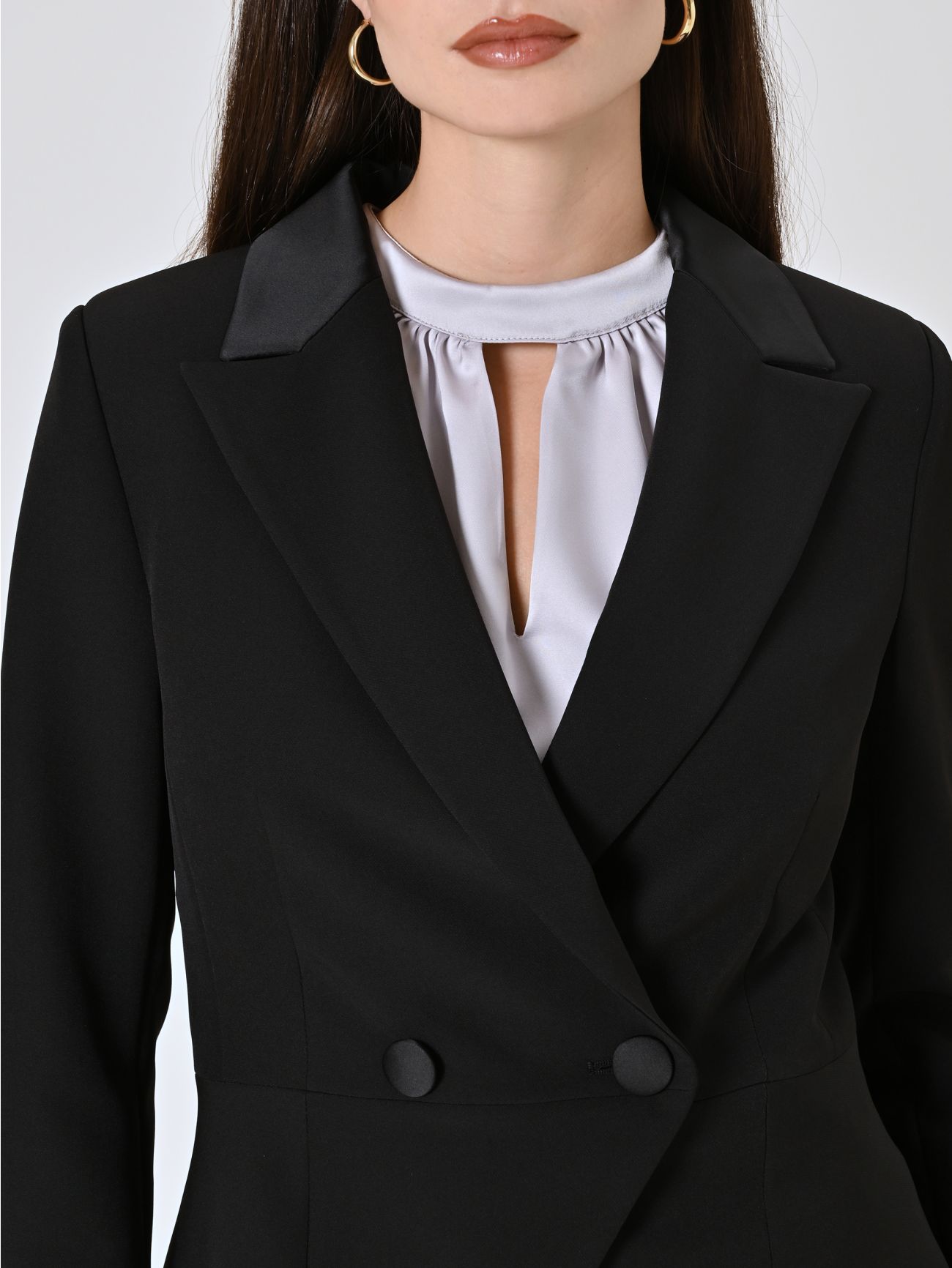 Chaqueta esmoquin en tejido técnico negro in_i5