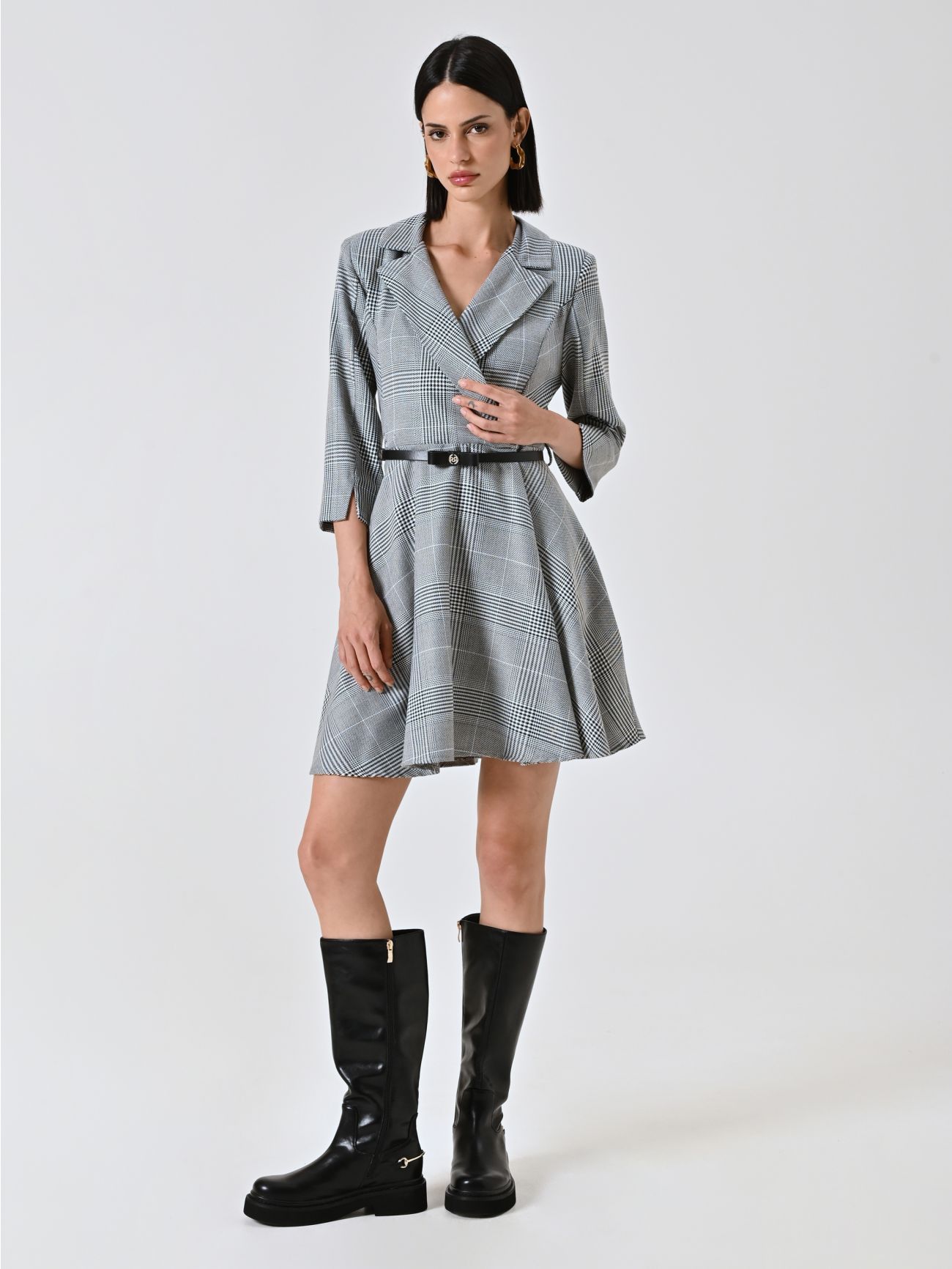 Kleid mit Hahnentrittmuster in_i7