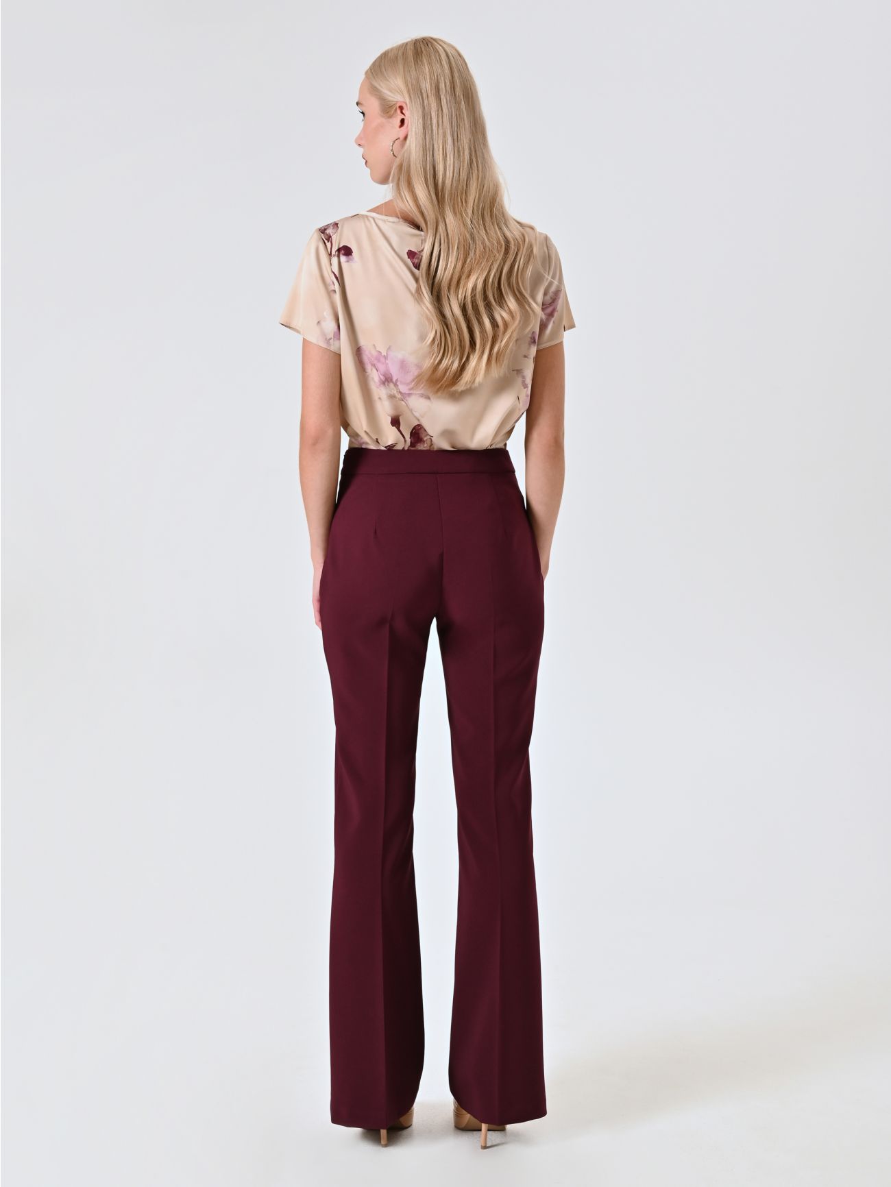 Burgundy Flared Trousers in Technical Fabric det_3